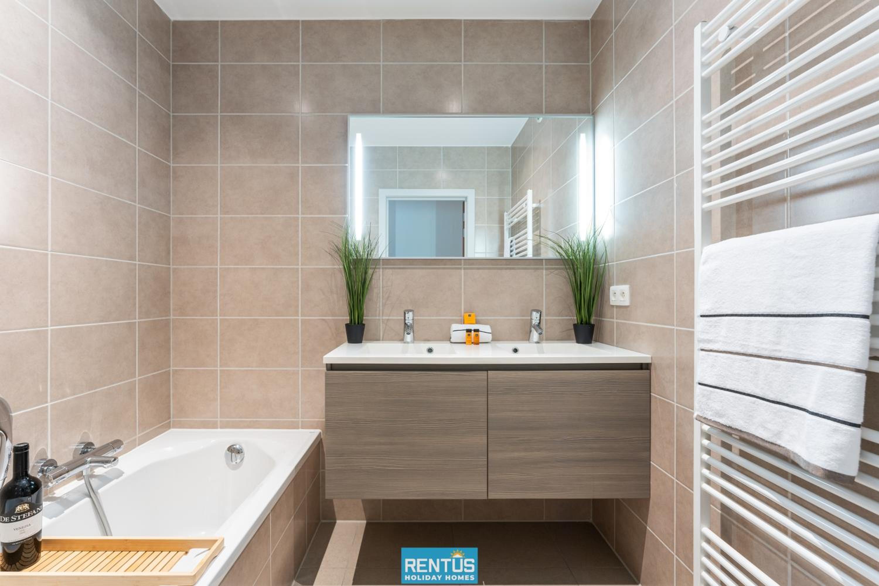 Seange - with beautiful view and many facilities