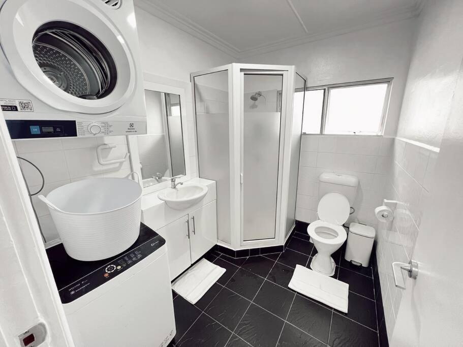 Gladstone Gem 9 - Suva CBD 2 Bedroom Apartment - view 24