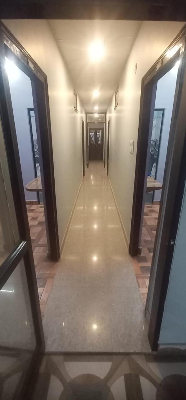 Neelkanthvas Hotel