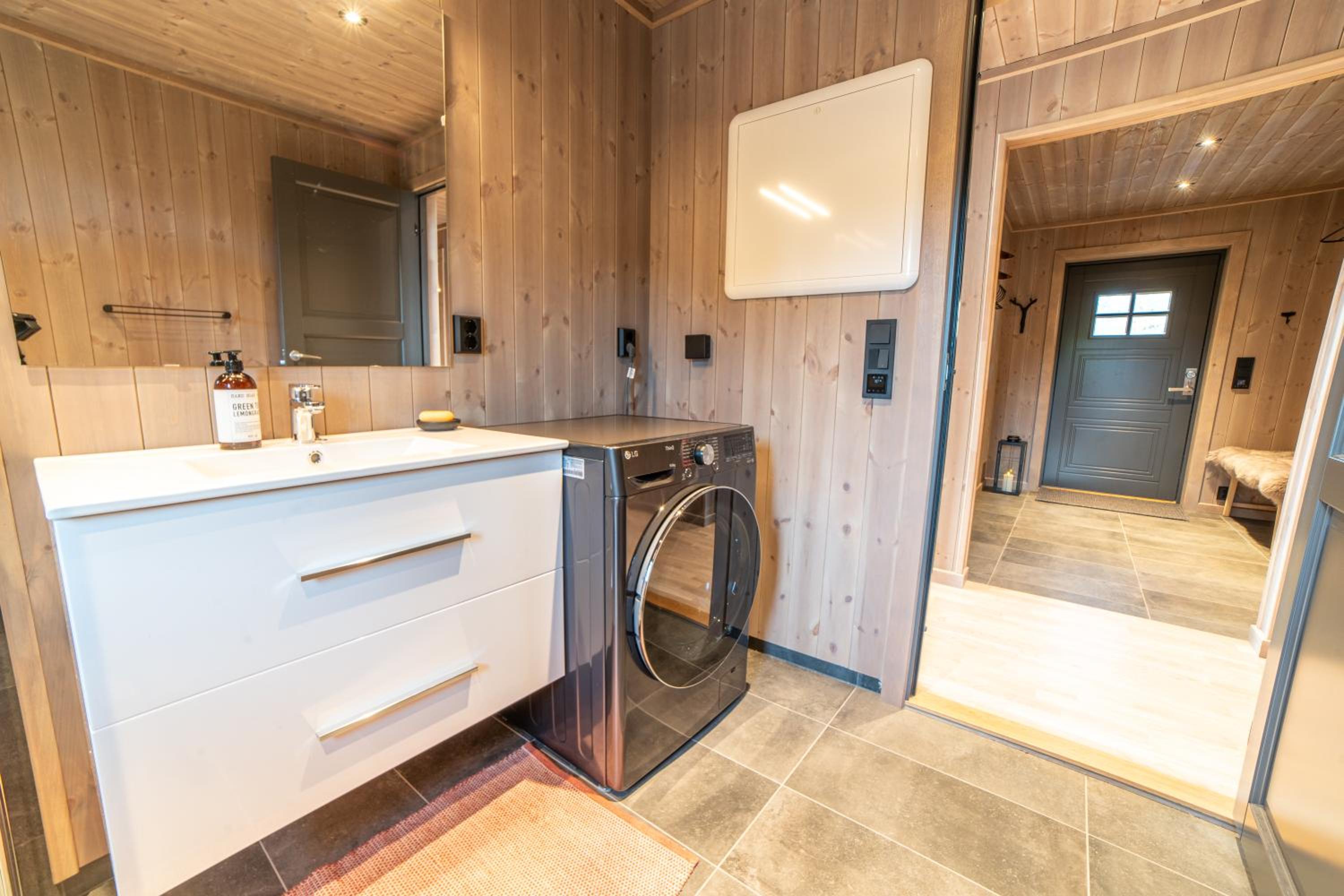 Fjellsætra Sunnmøre Hideaway, Mountain View & Private Sauna view 5