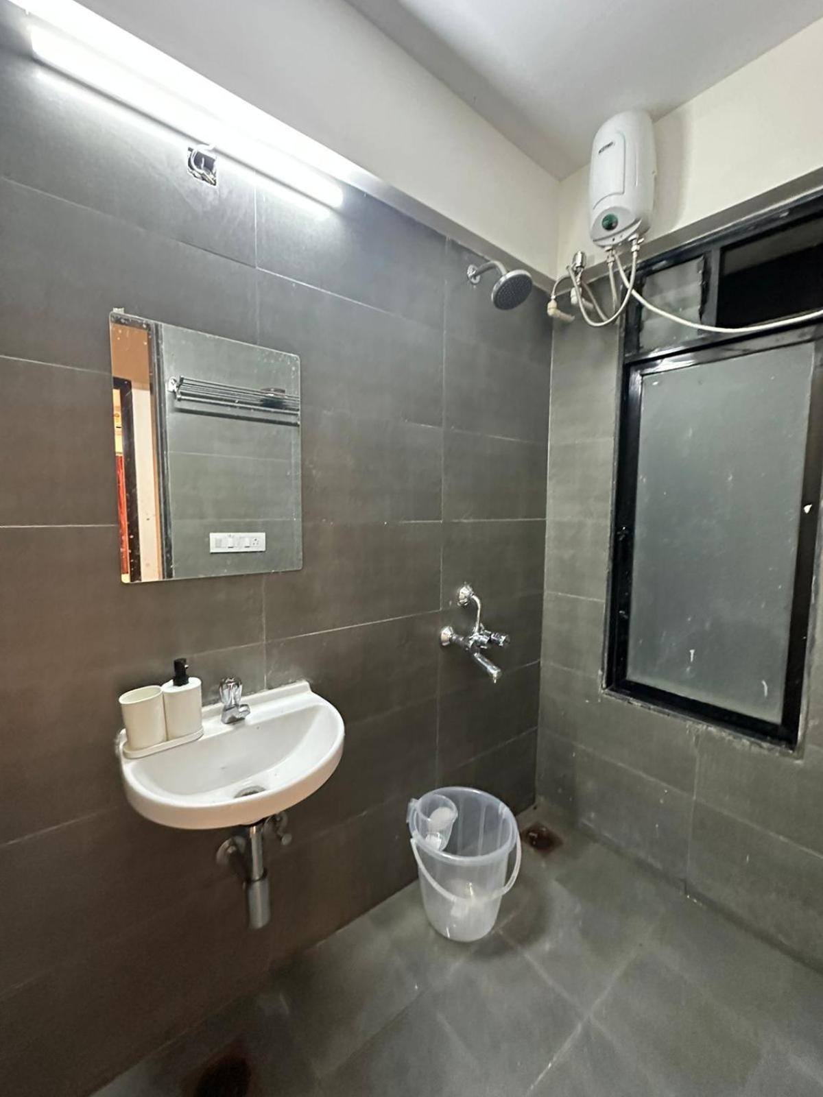 1BR Mumbai Theme Apartment Lower Parel view 4