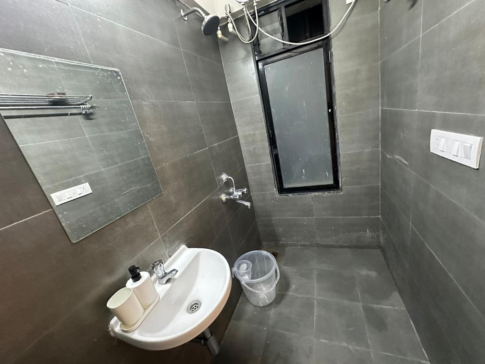 1BR Mumbai Theme Apartment Lower Parel view 5