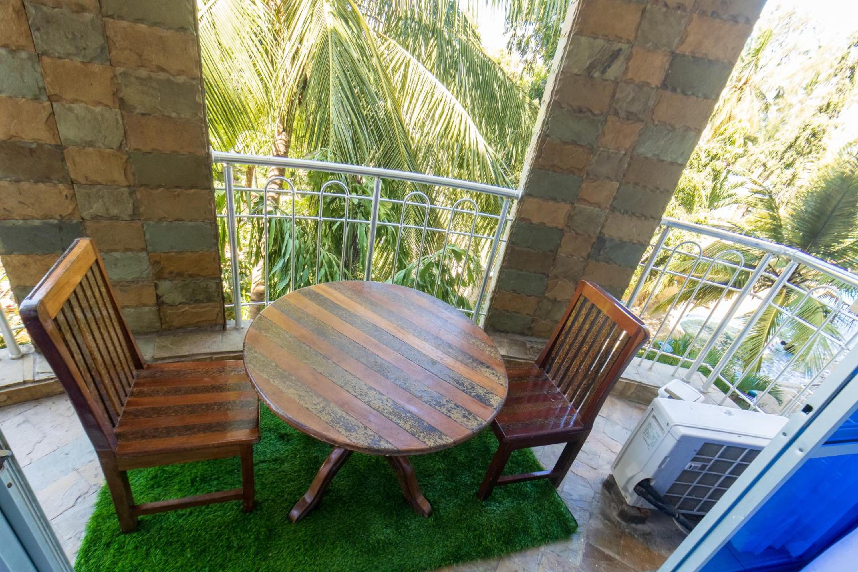 2 bedroom beach front apartment