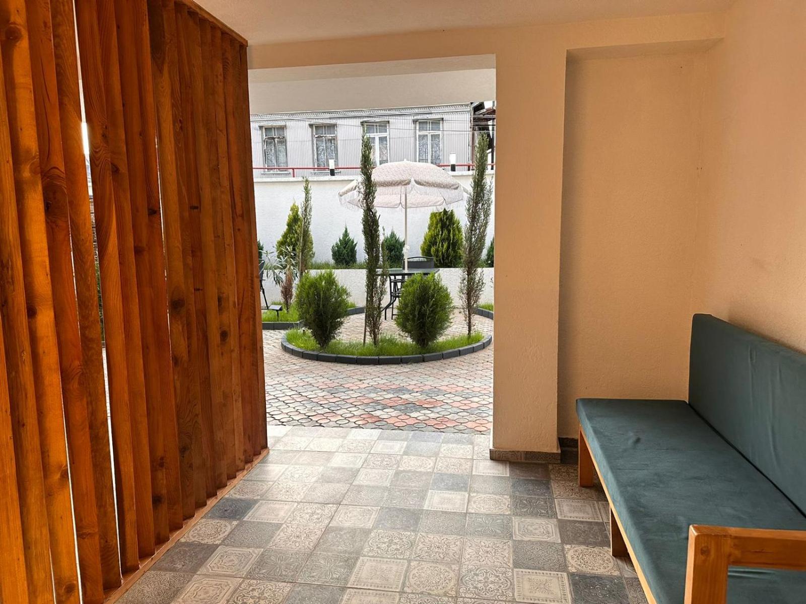 villa gardens