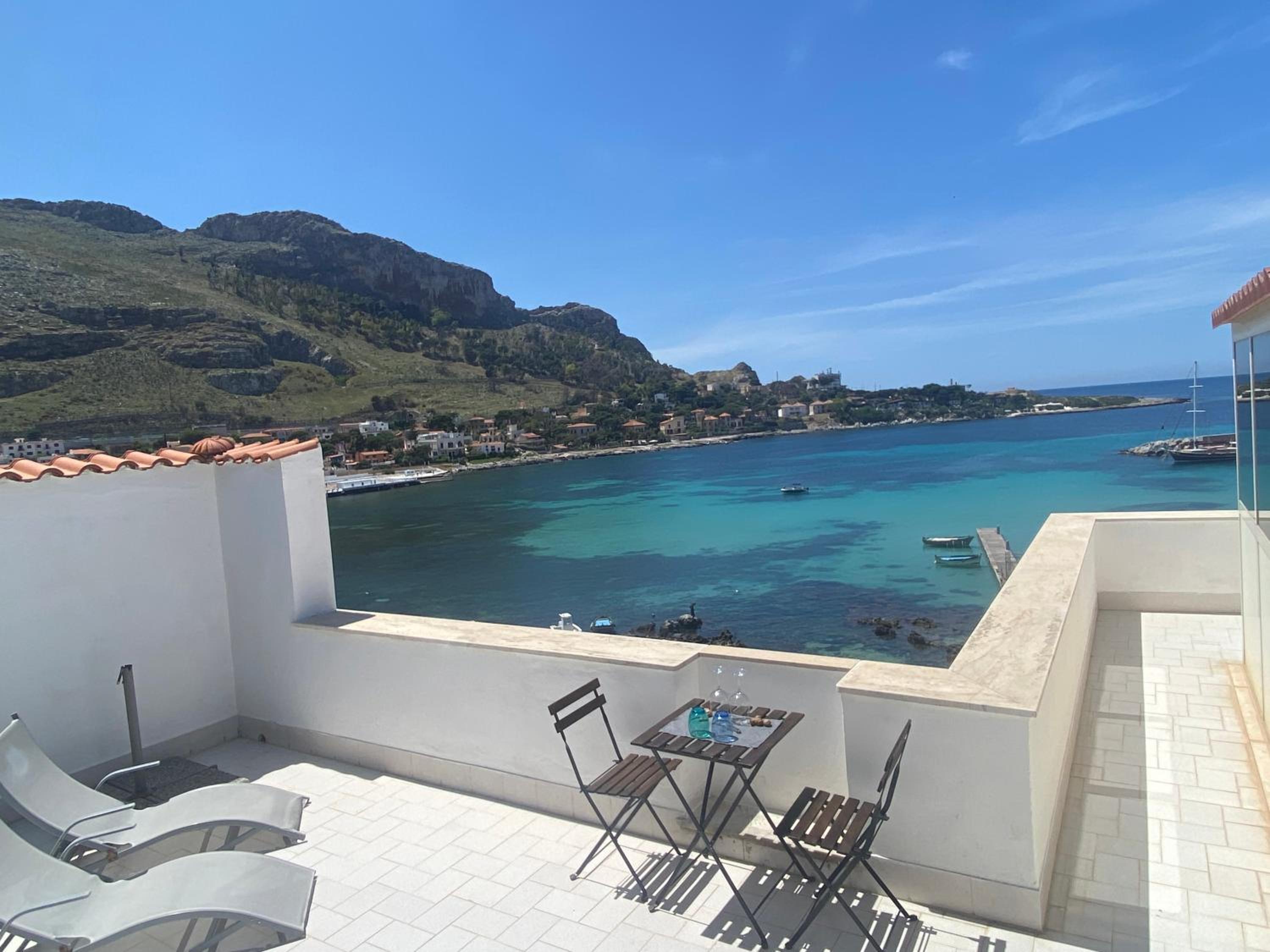 Attico sul Mare - Suite & Spa photo 1