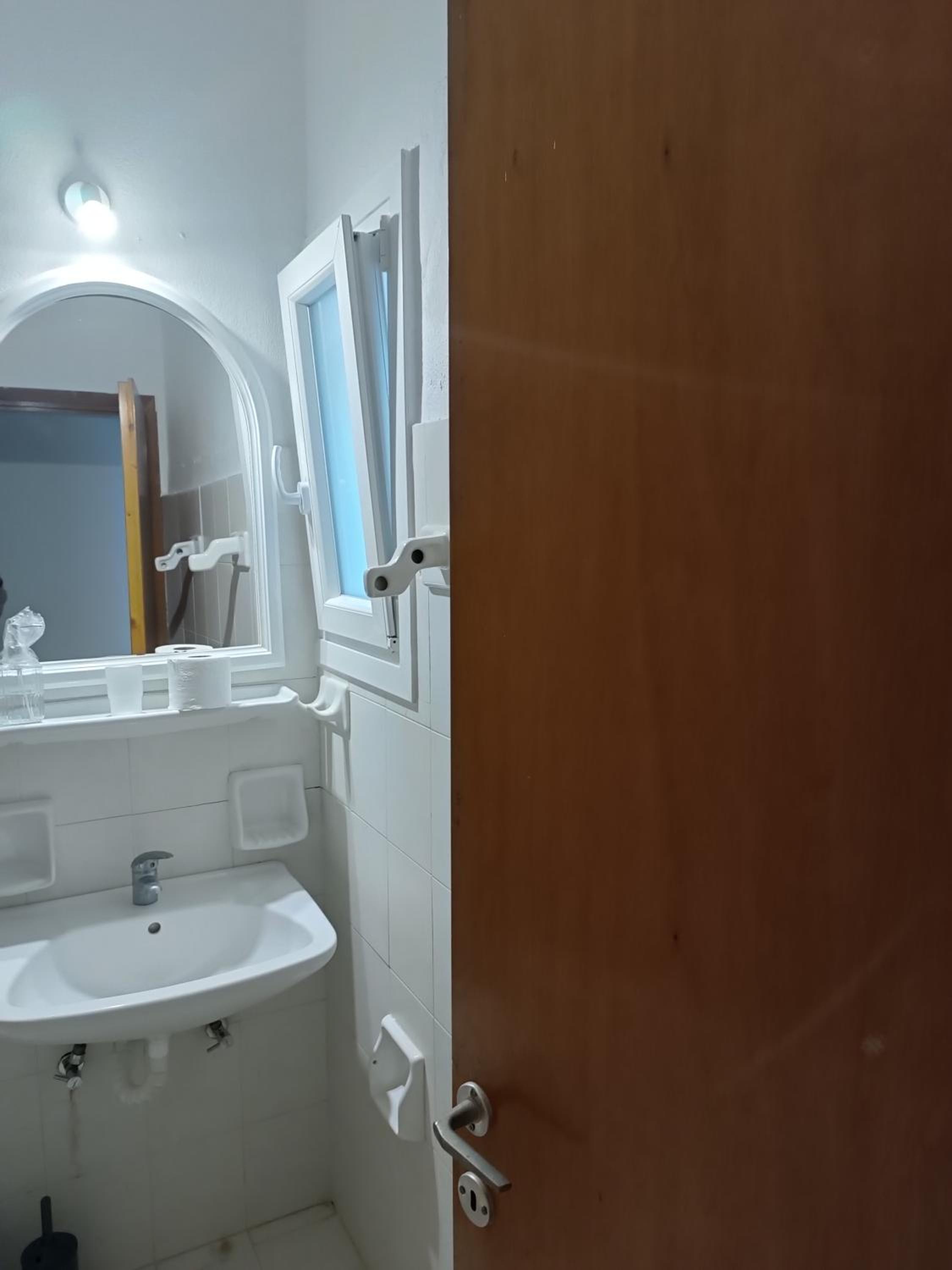 Livadia Beach Hostel