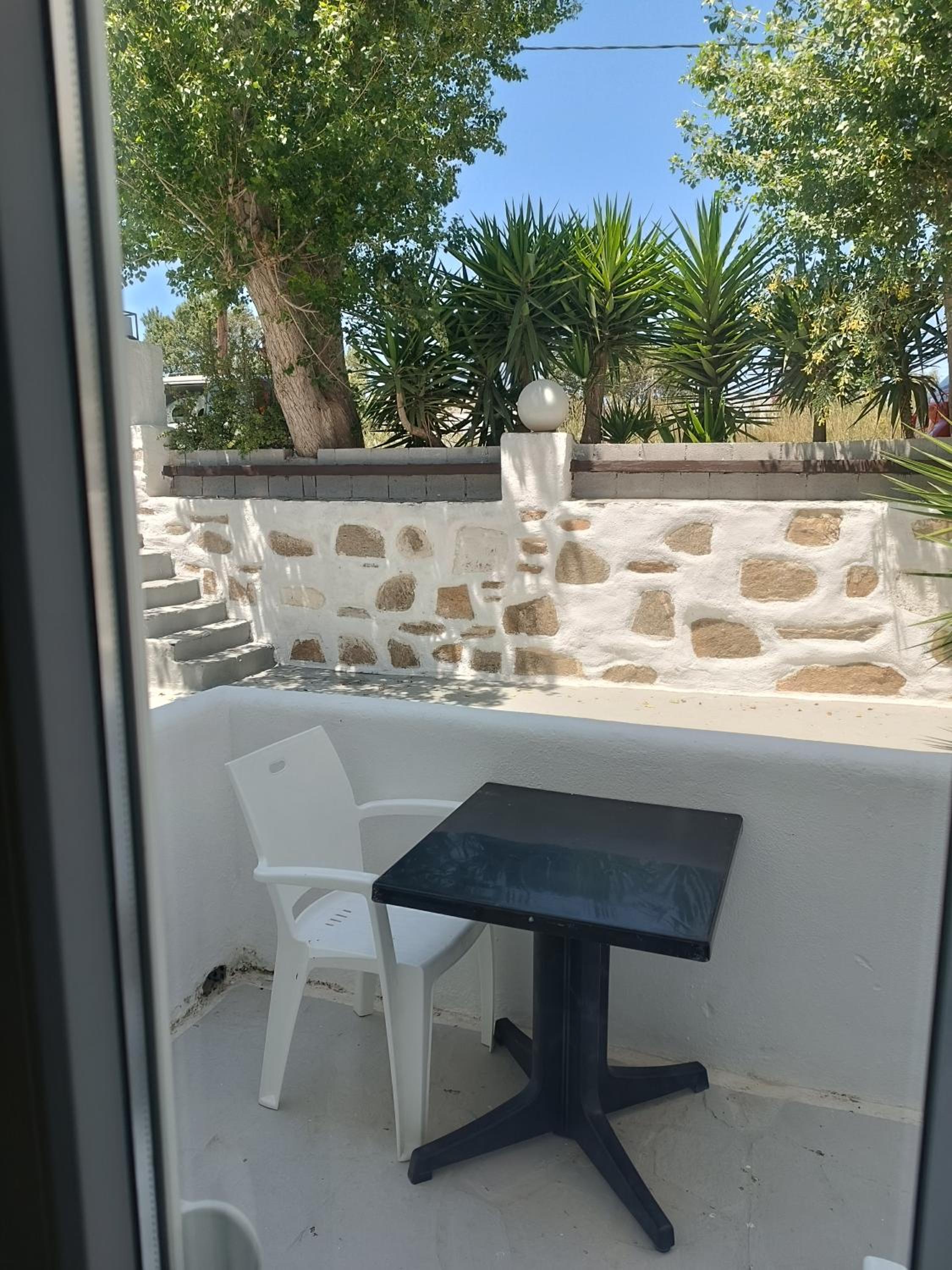 Livadia Beach Hostel