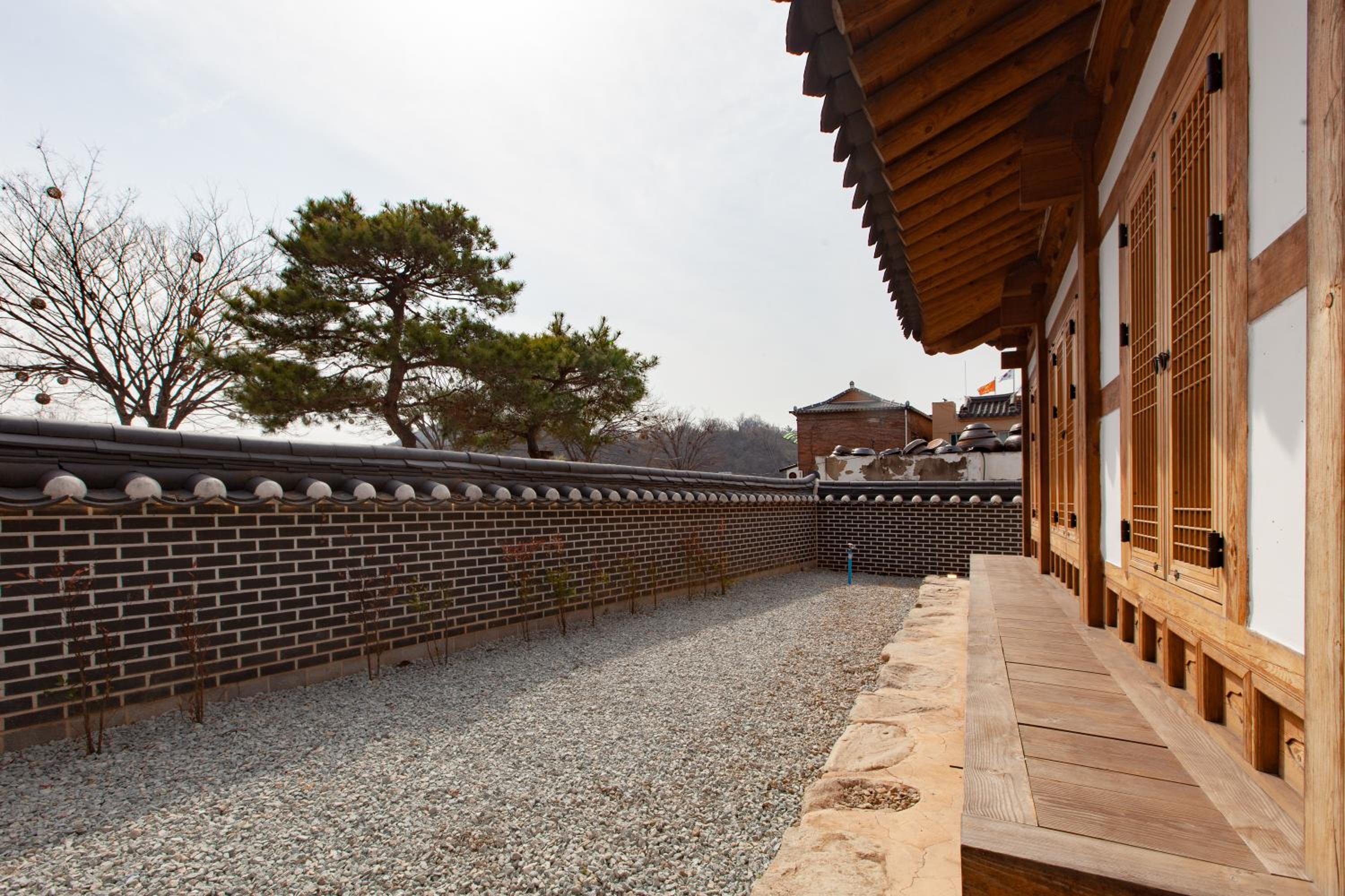 Cheong-yeon, the Korean traditional house Hanok in Jeonju Hanok Village