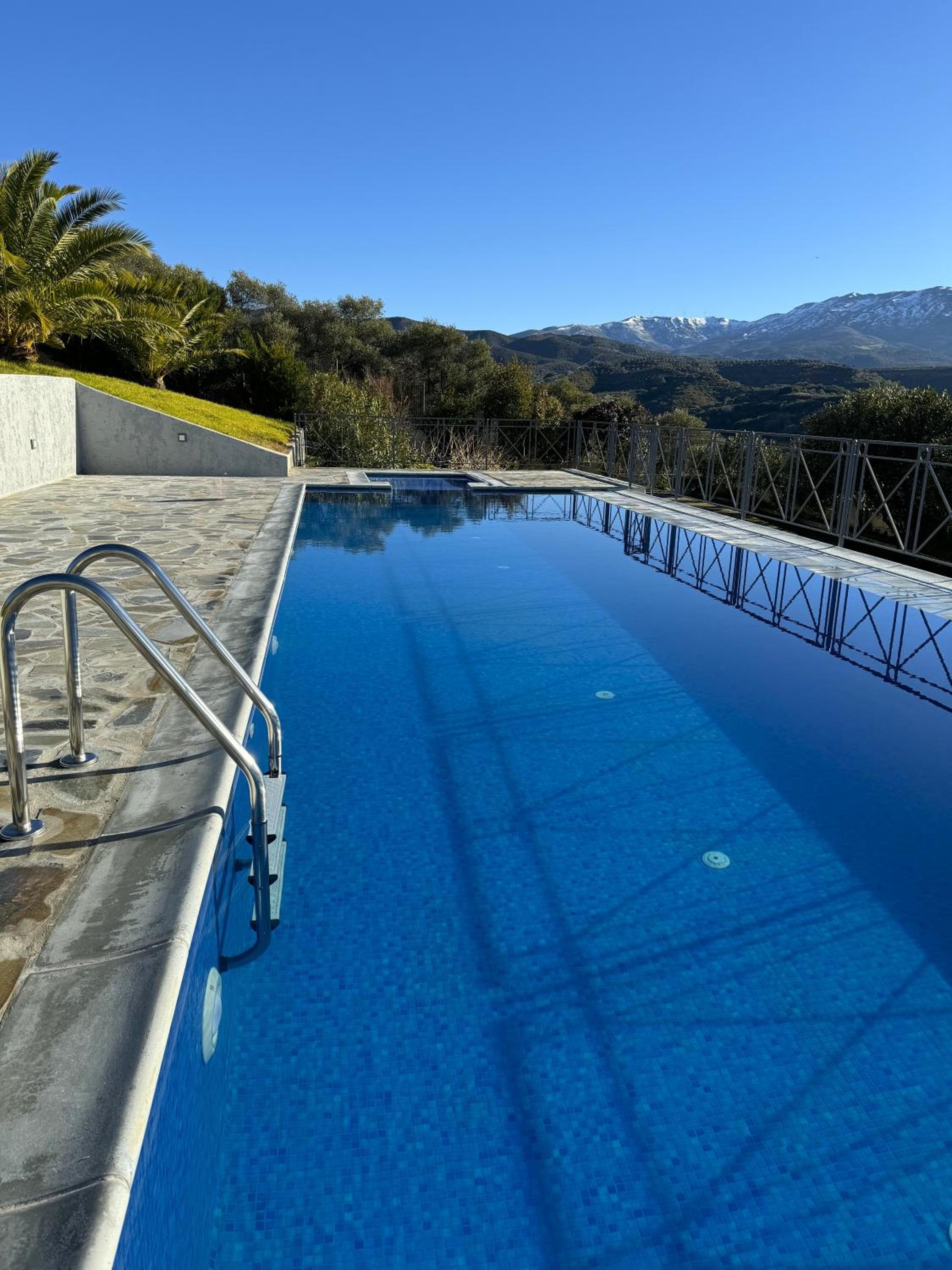 Villa Raks