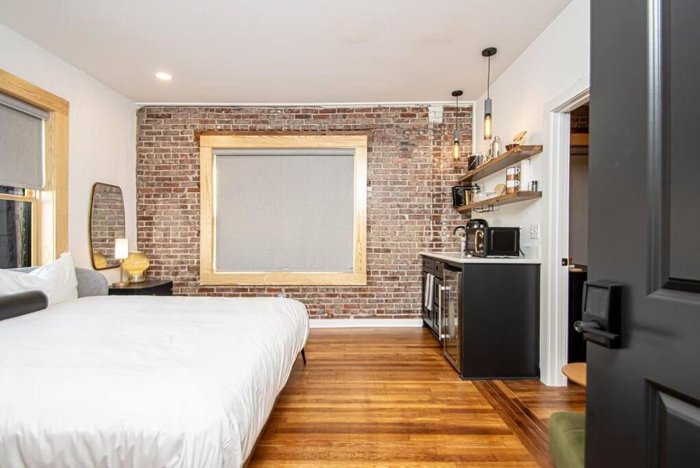 Steps to Bathhouses, Historic Downtown Apartment Room # 201 view 3