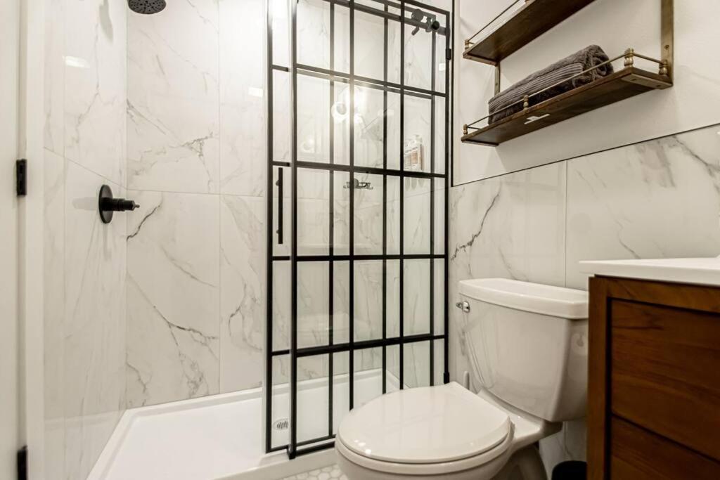 Steps to Bathhouses, Historic Downtown Apartment Room # 201 view 5