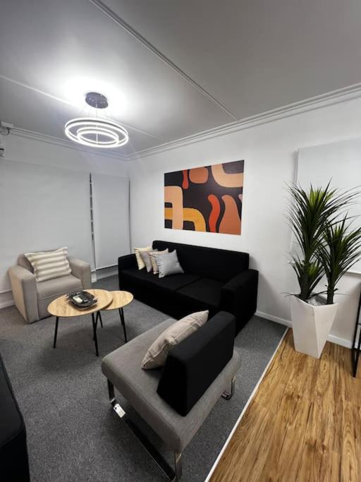 Gladstone Gem 5 - Suva CBD 2 Bedroom Apartment - view 3