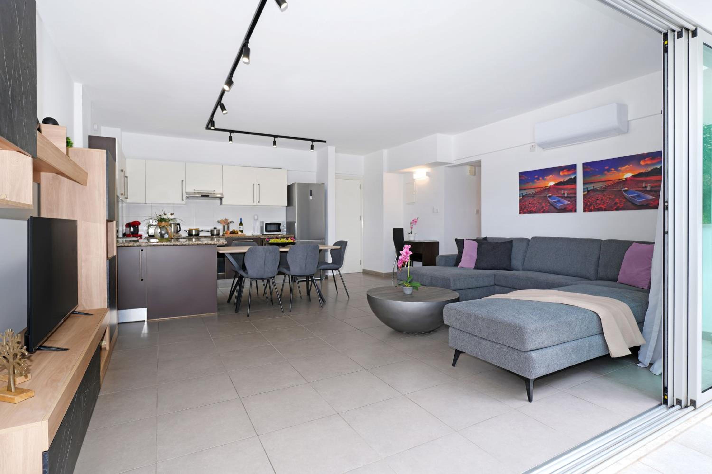 Alessia 2bed Apartment - Coralli Beachfront Resort