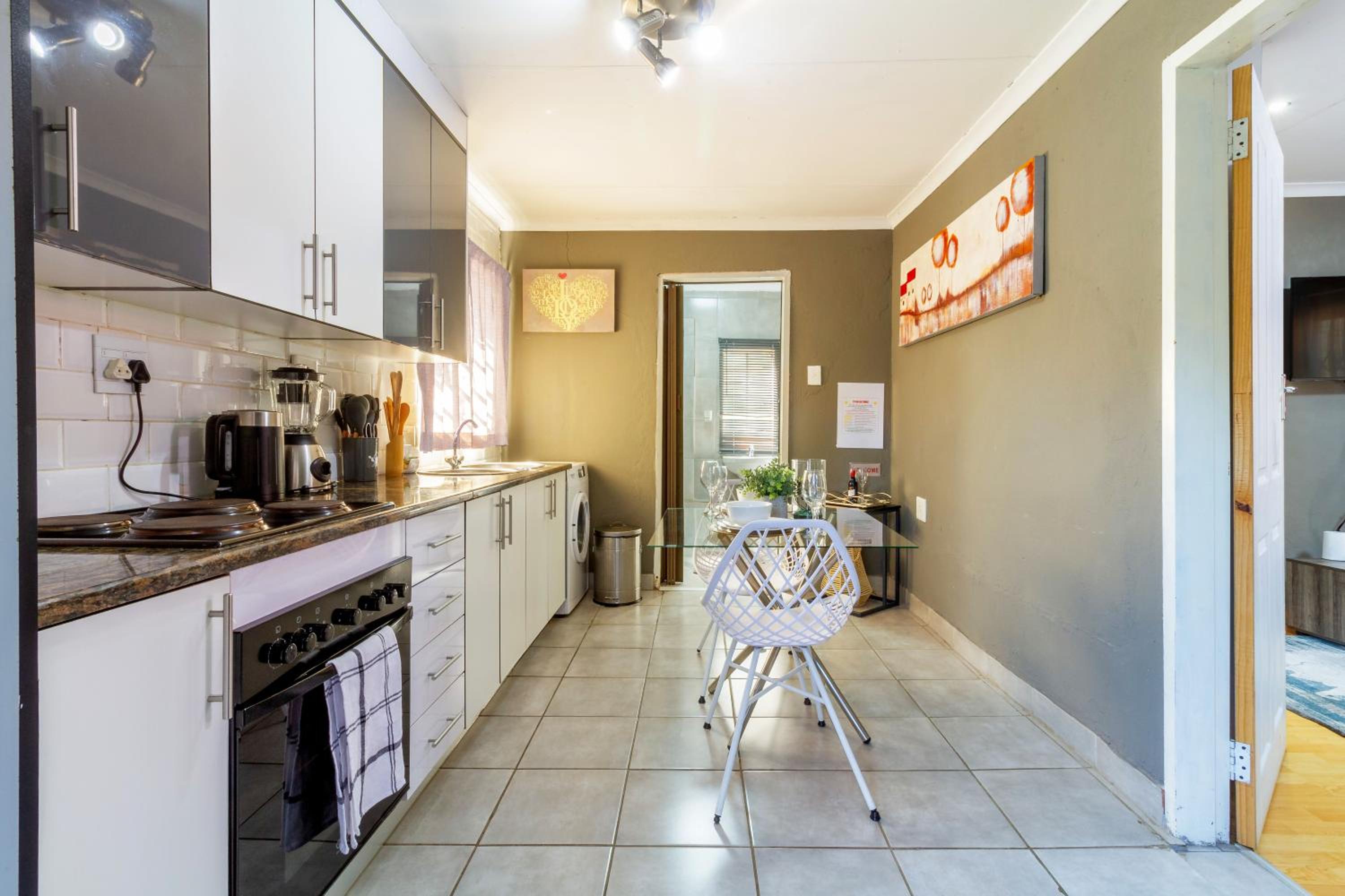 Cheerful Cottage