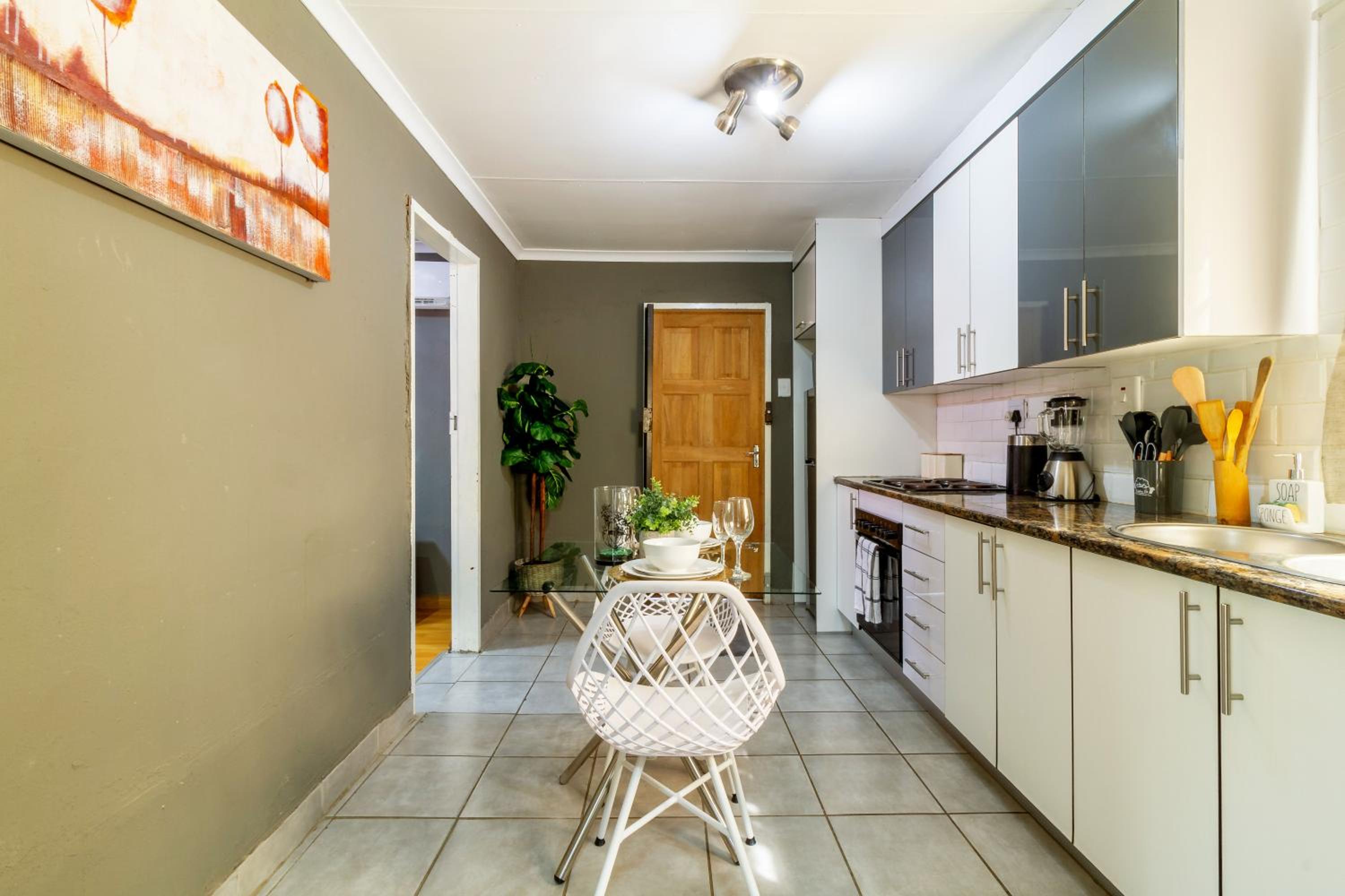 Cheerful Cottage