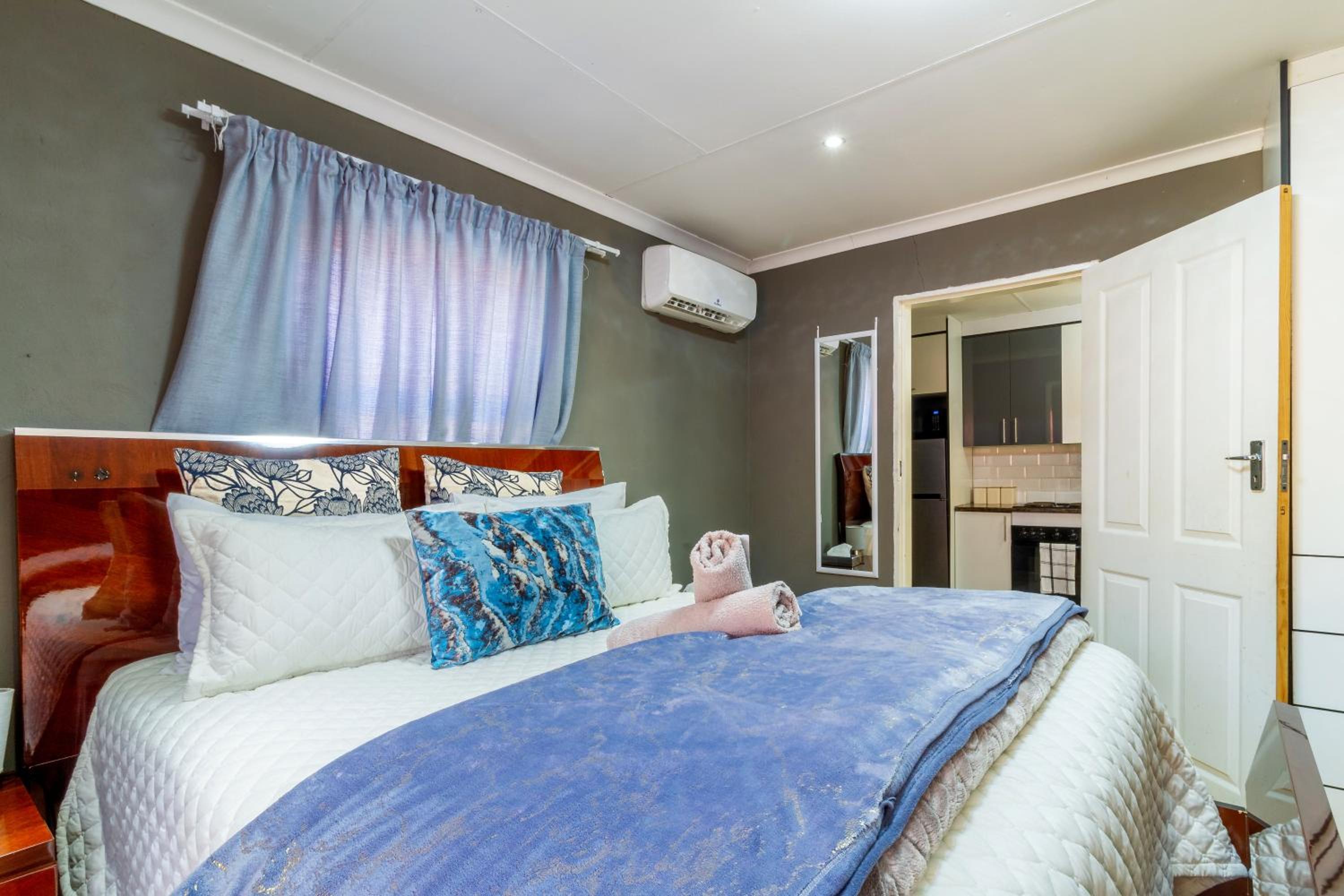 Cheerful Cottage