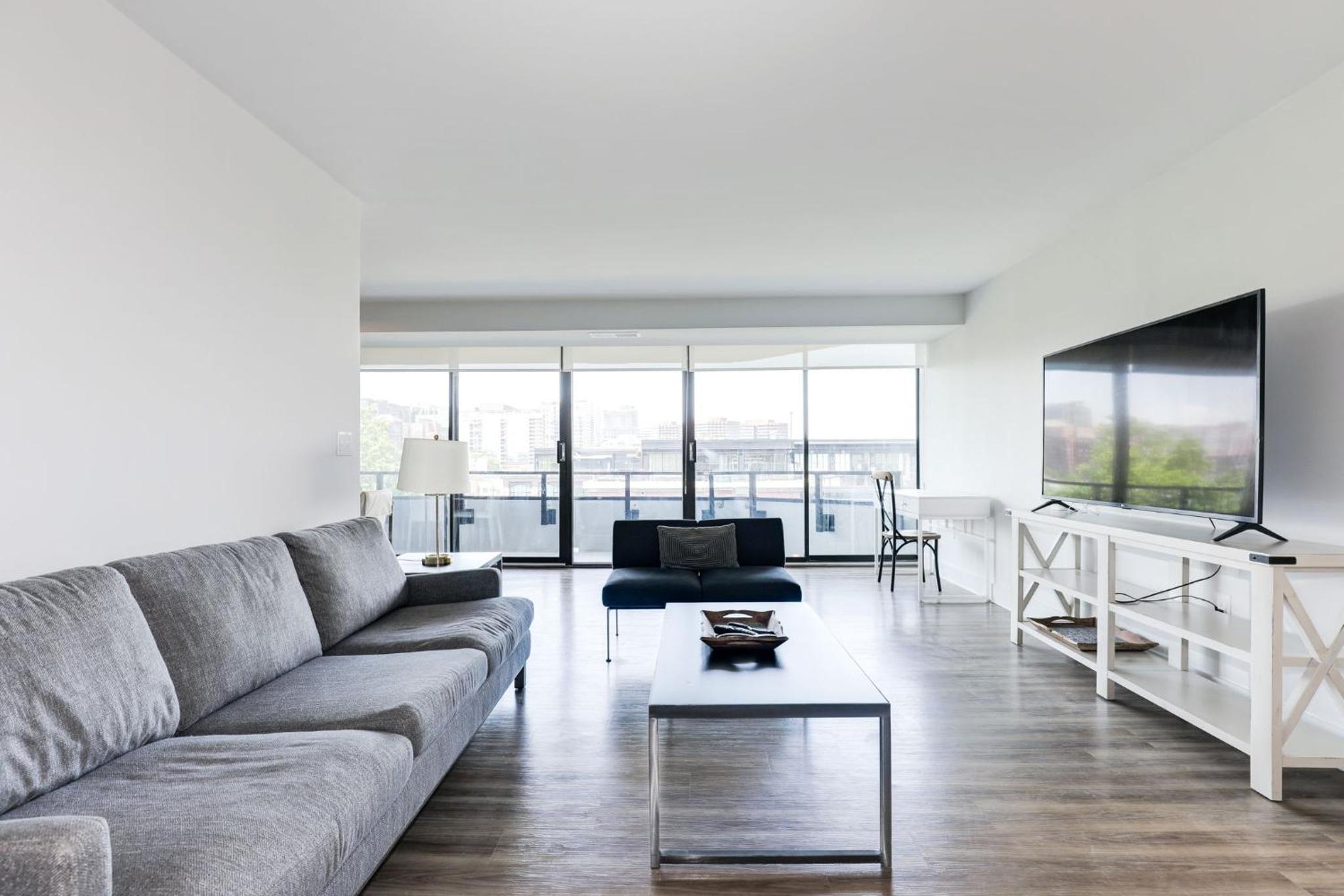 2BR Executive Apartment in Prime Location
