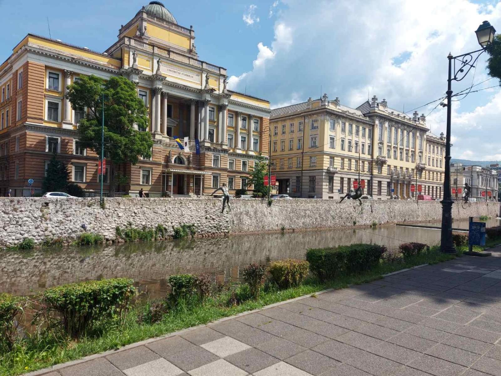 Festina Lente Apartment-Center of the city!