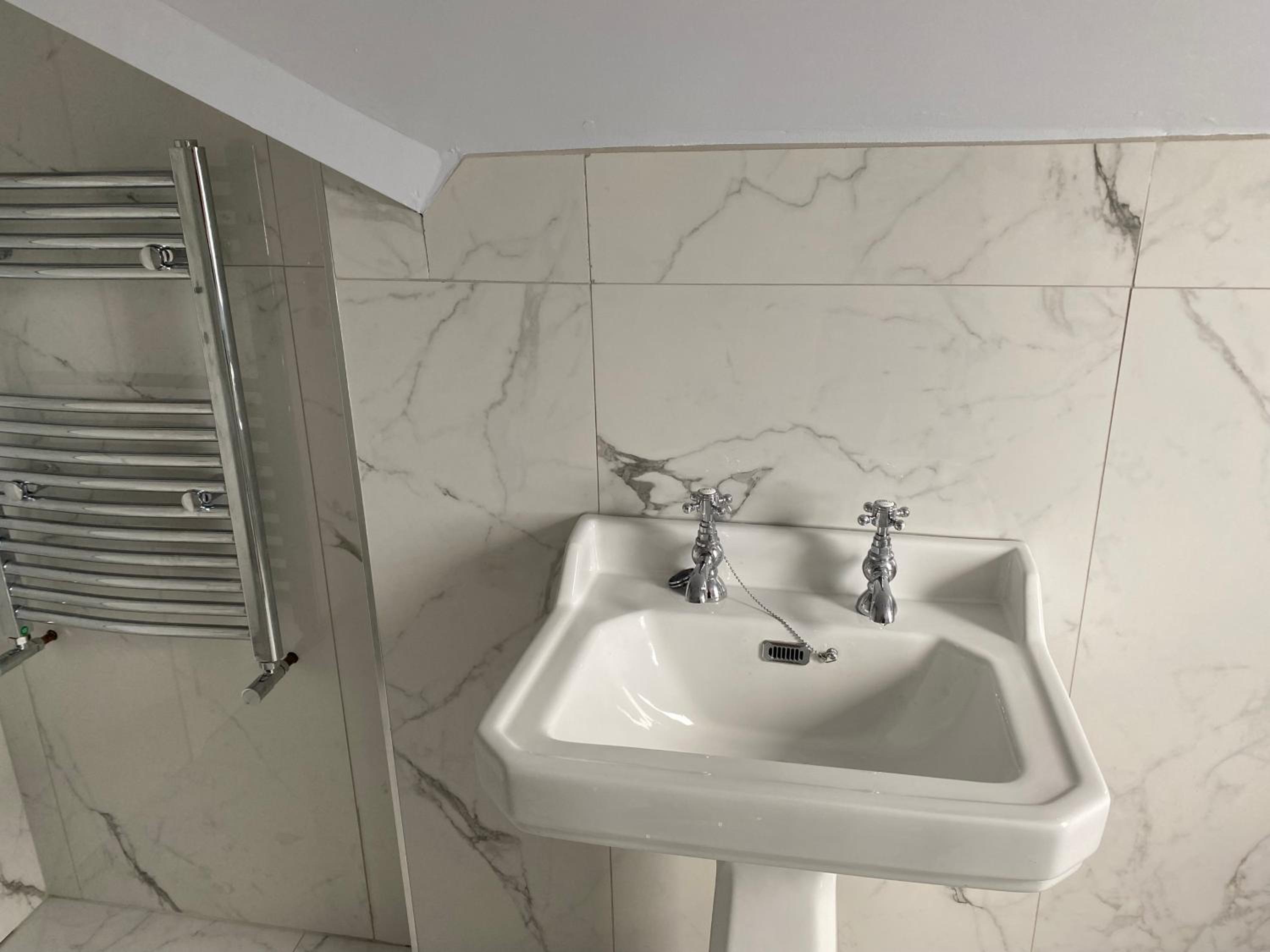 Croydon Victorian 1-Bed Penthouse Sleeps 2