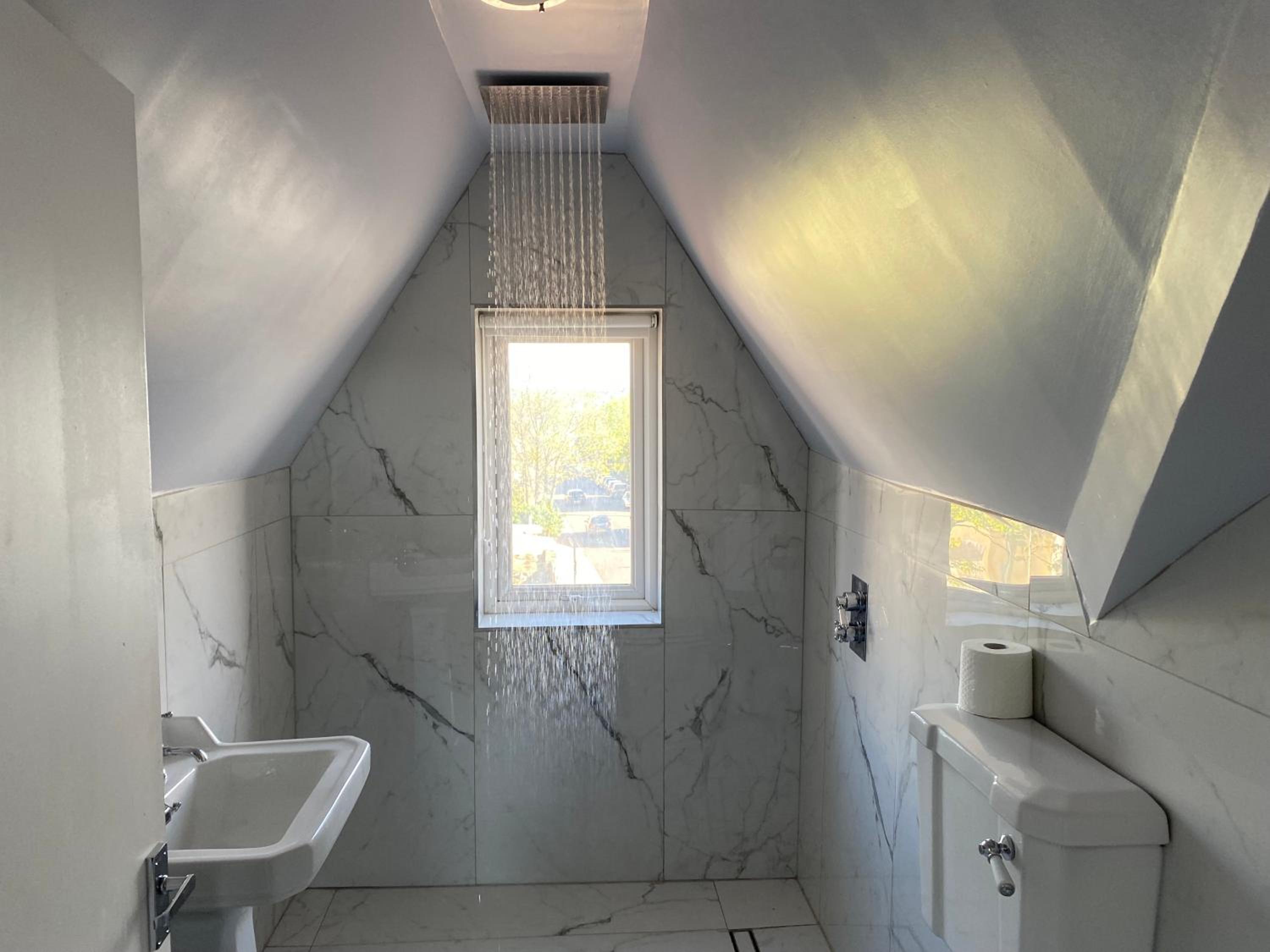 Croydon Victorian 1-Bed Penthouse Sleeps 2