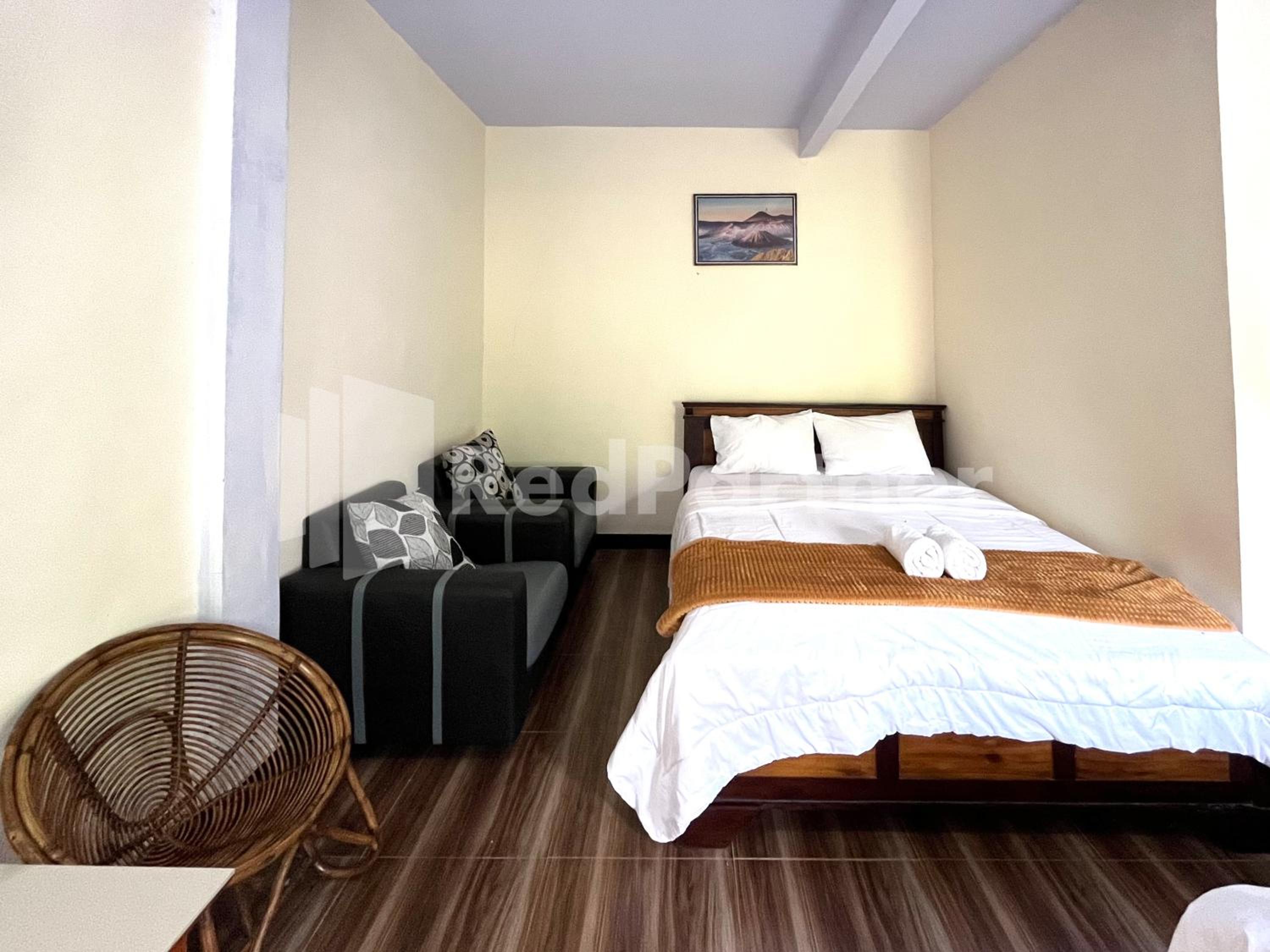 Family Homestay Syariah Bromo Mitra RedDoorz view 2