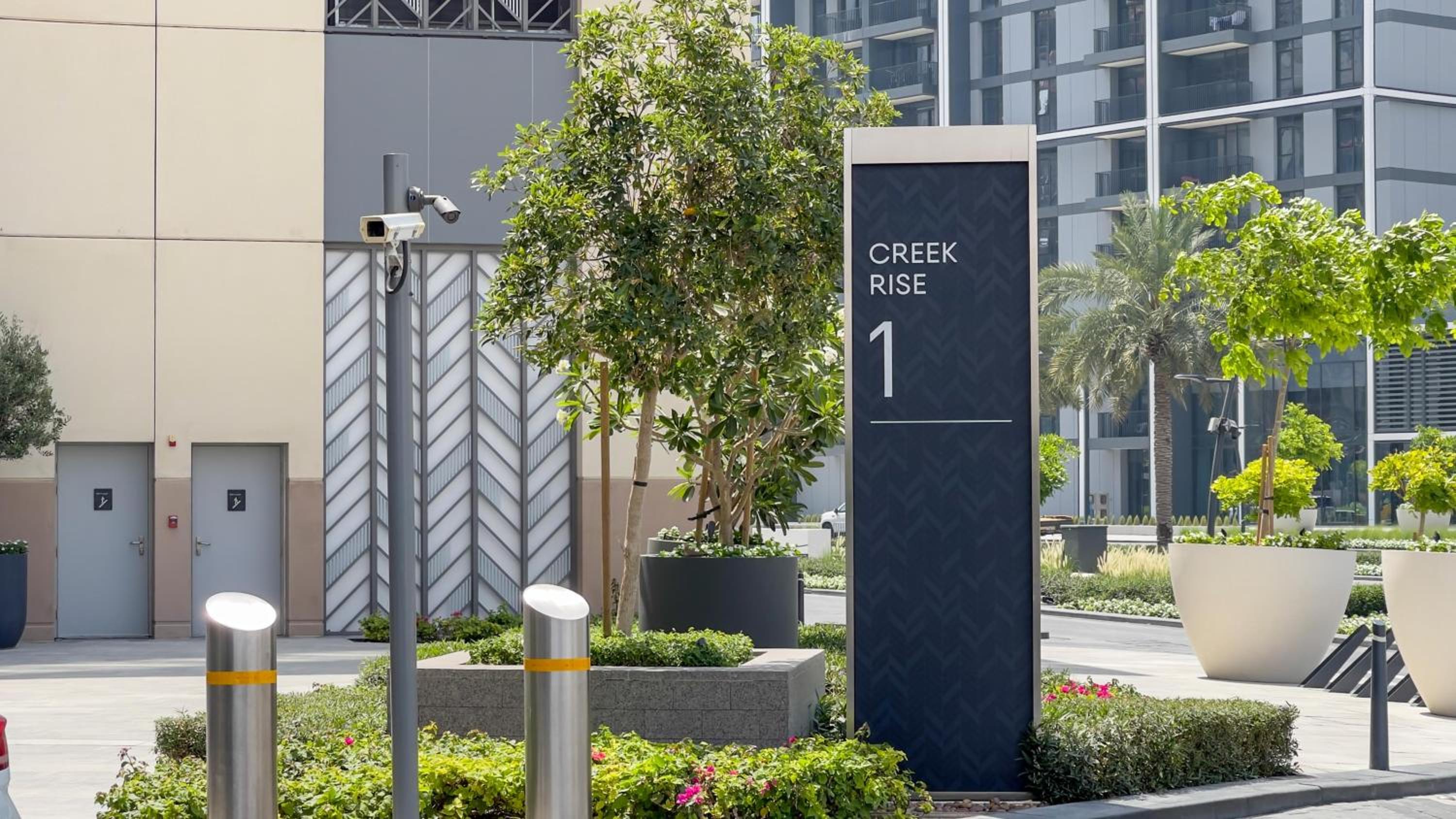 GLOBALSTAY Creek Rise Tower Elegant Apartments