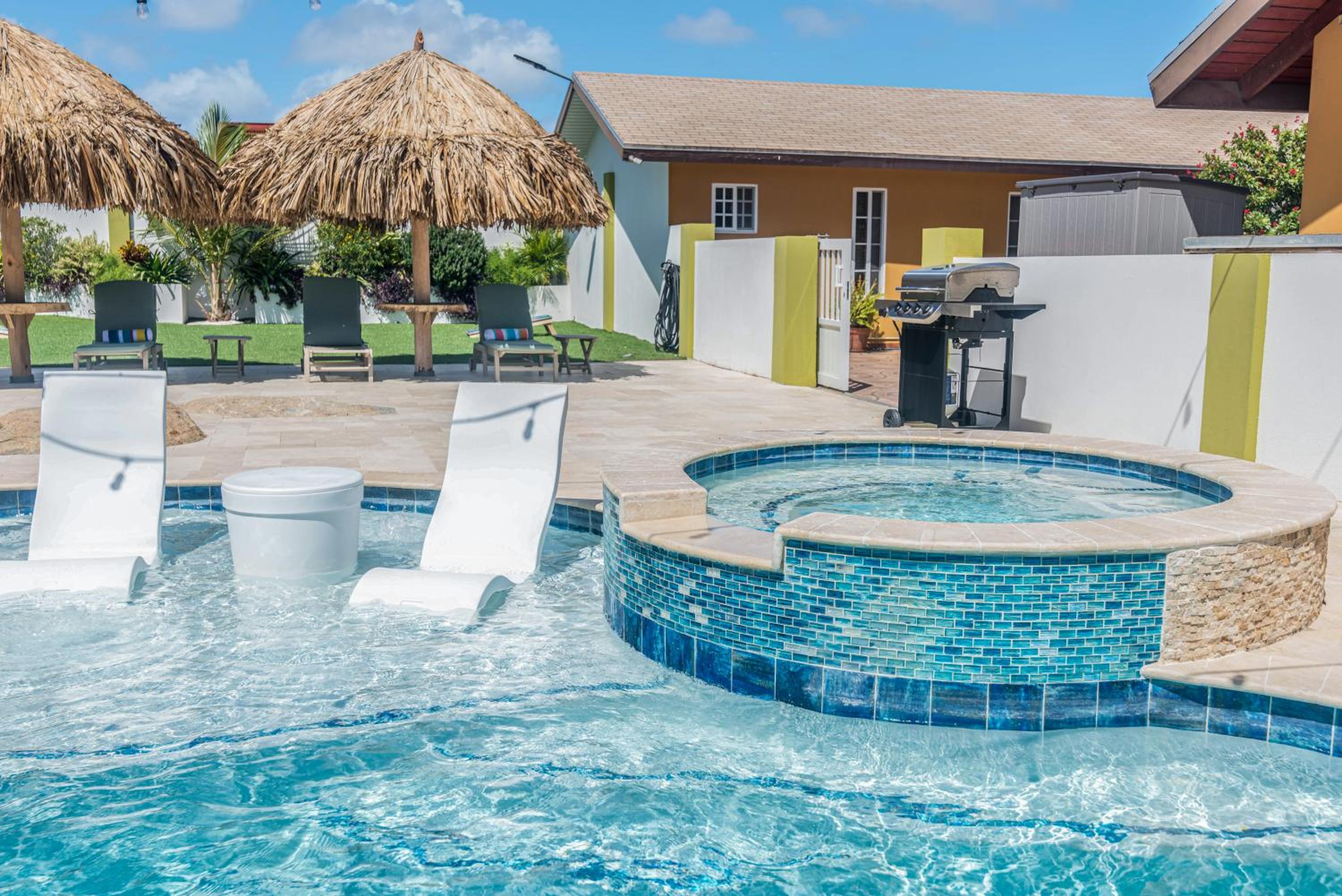 Cadushi Cove 4br Aruban Oasis Wpool & Bbq
