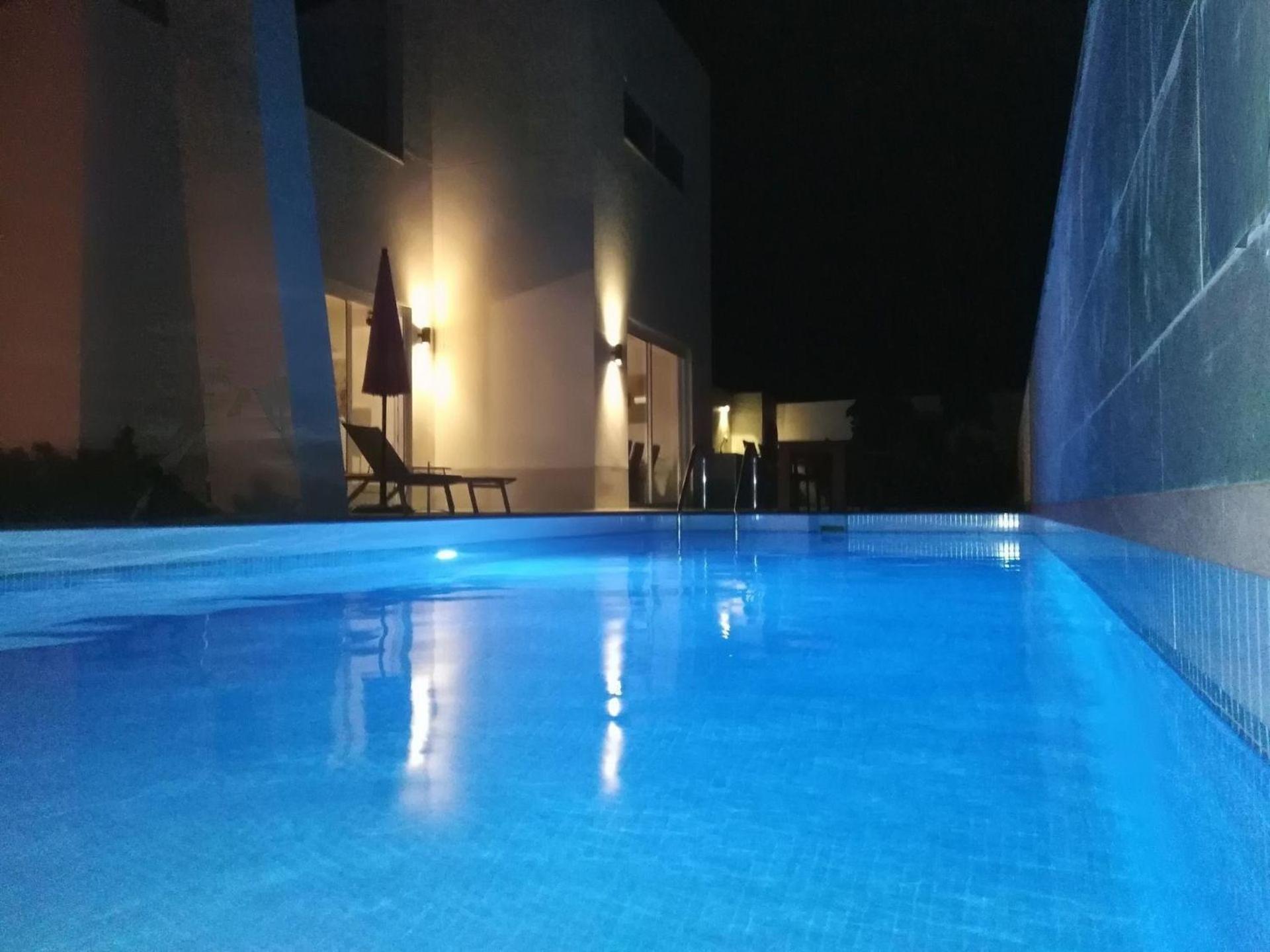Luxus Villa-Pool beheizt-Klima-strandnah-Smart TV-BBQ