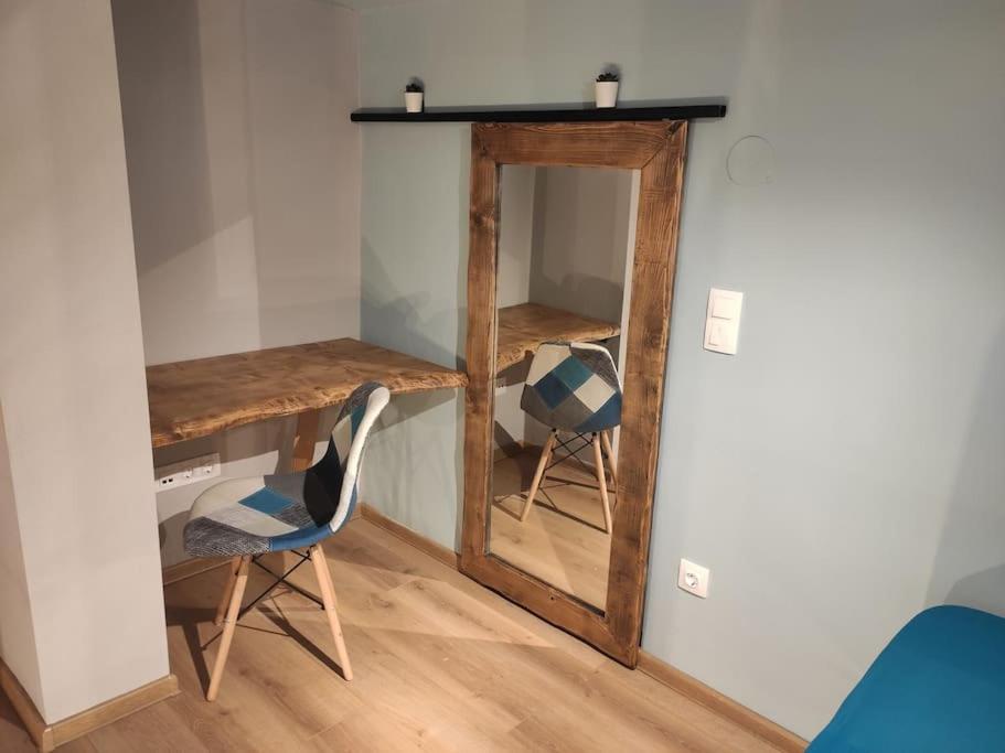 Floating Studio - 8' Walk to Seaside in SKG view 3