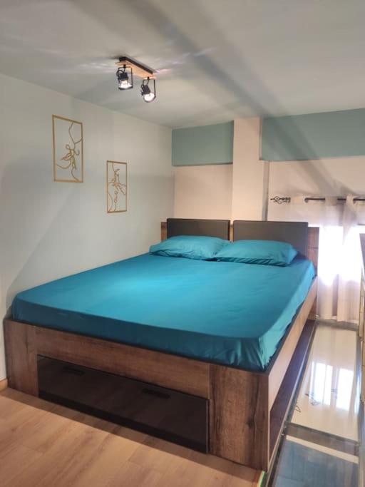 Floating Studio - 8' Walk to Seaside in SKG view 4