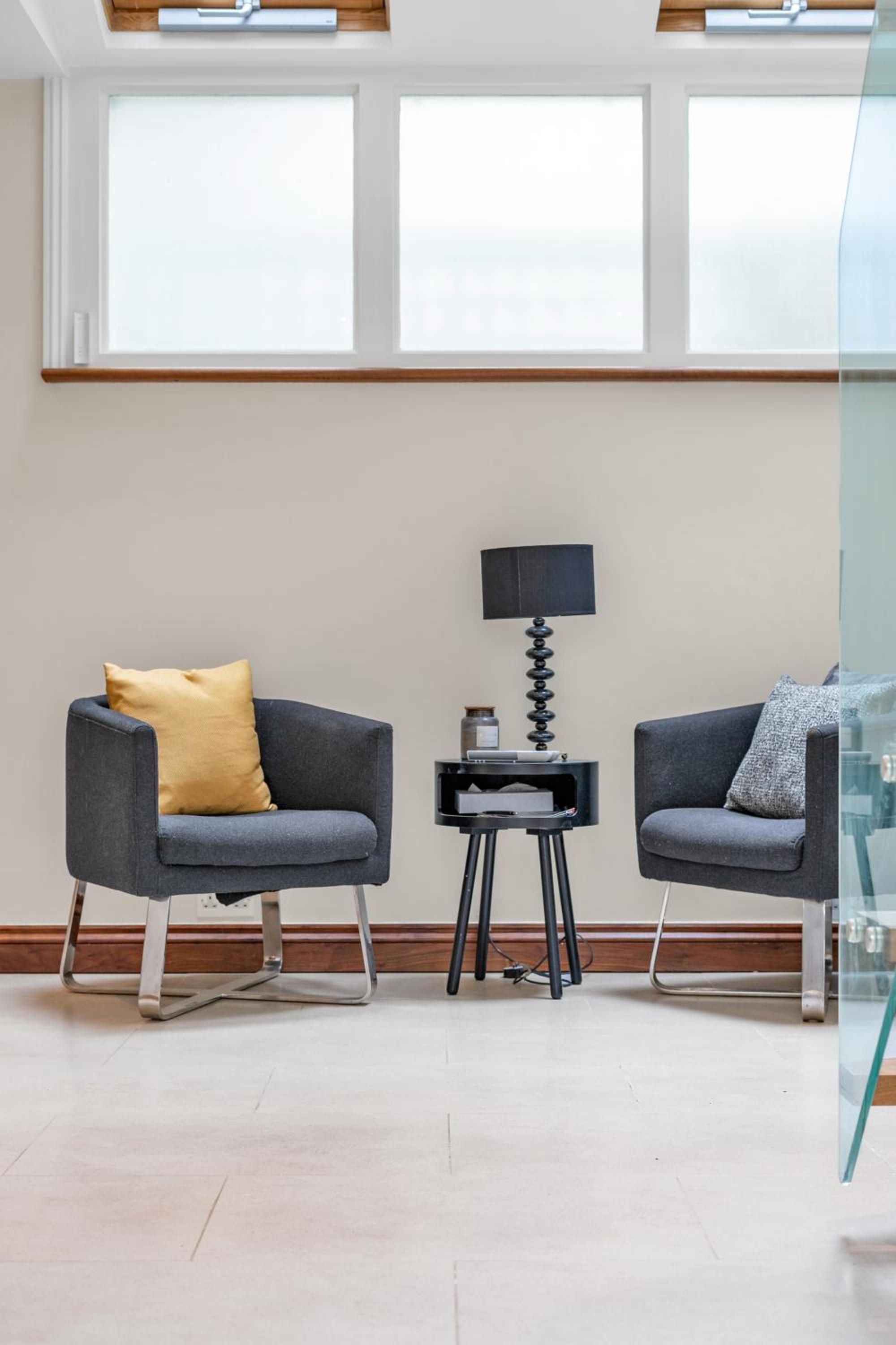 3-Bed Grand Triplex in Westminster