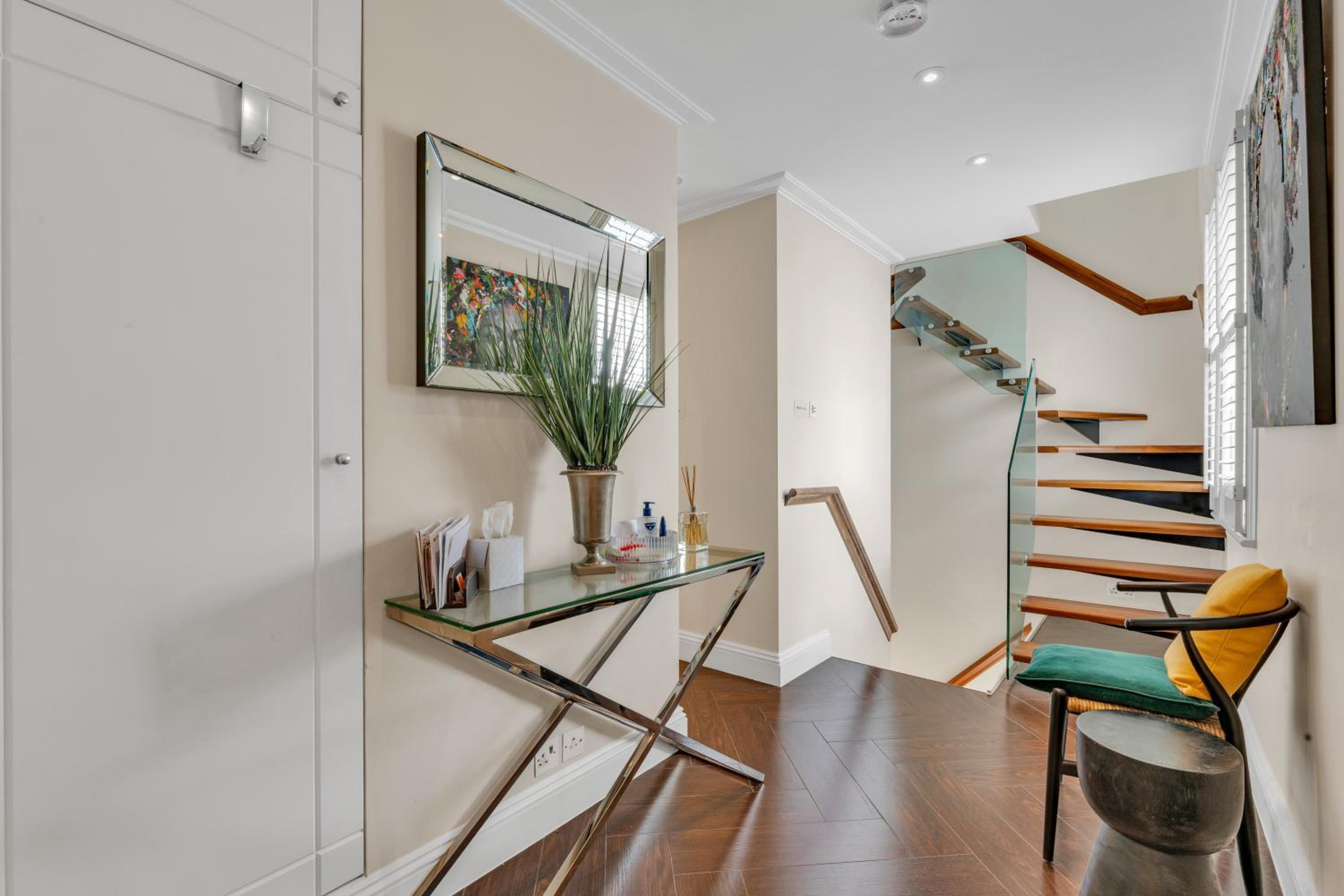3-Bed Grand Triplex in Westminster