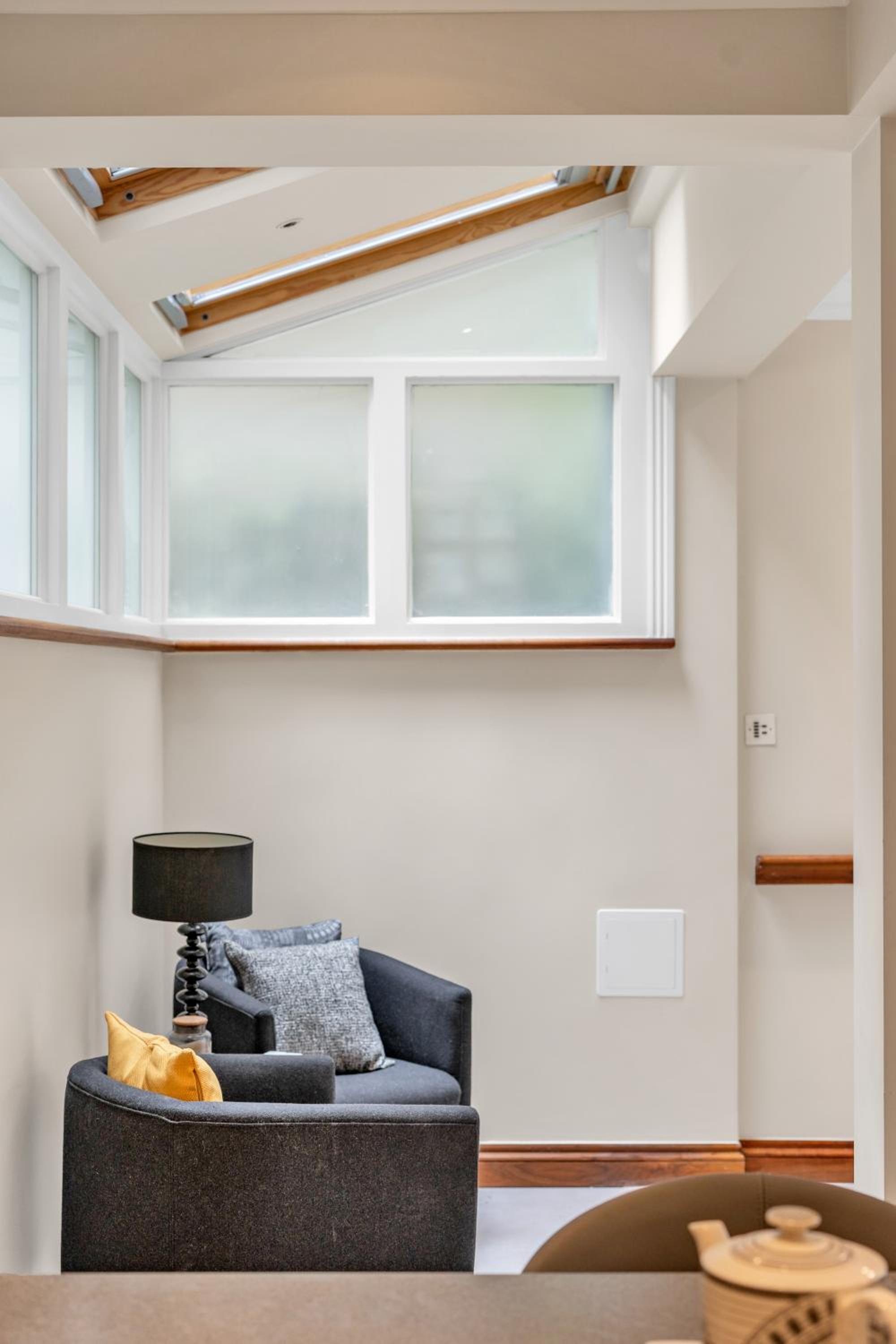 3-Bed Grand Triplex in Westminster