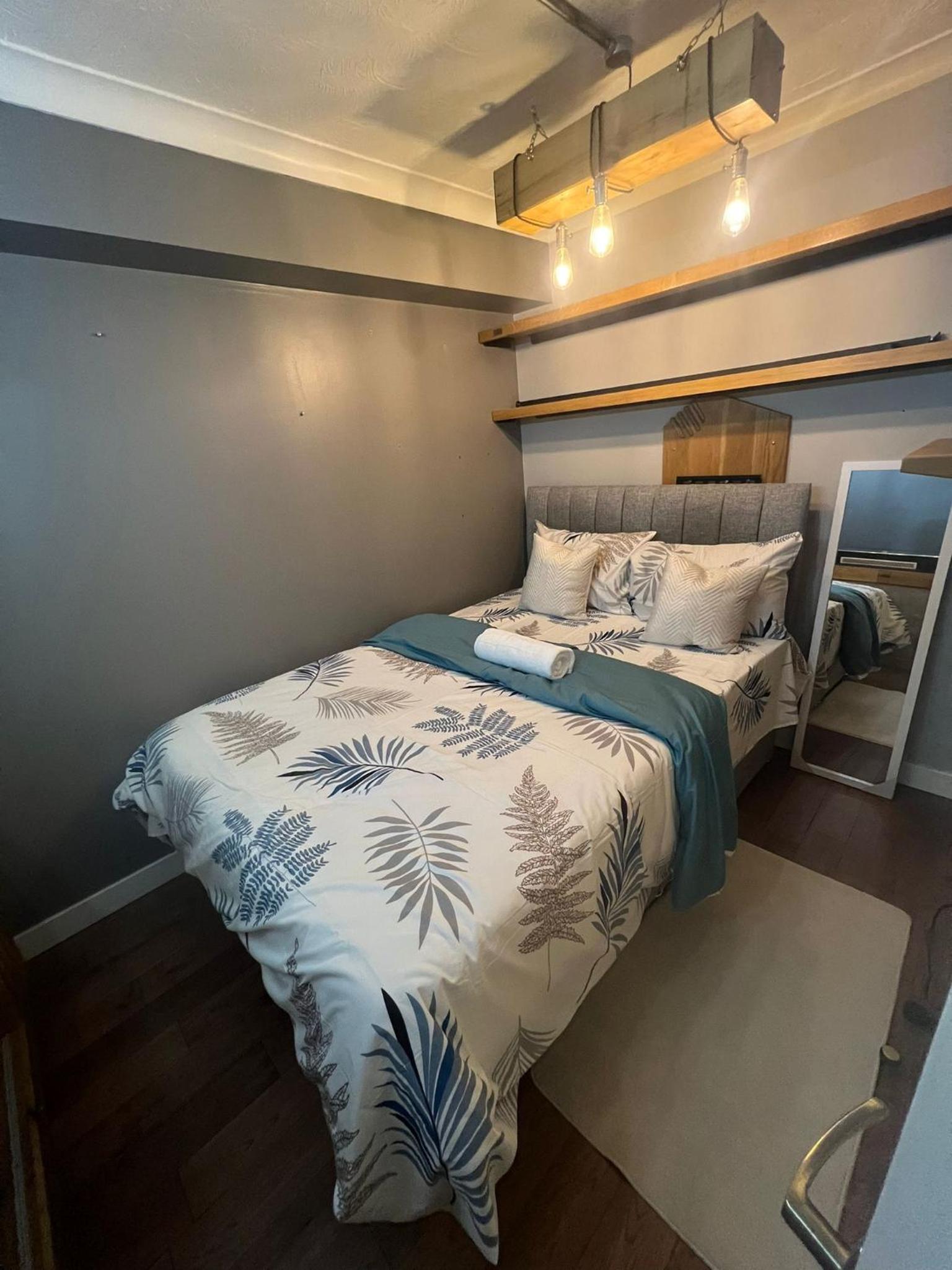 Zenwood Room