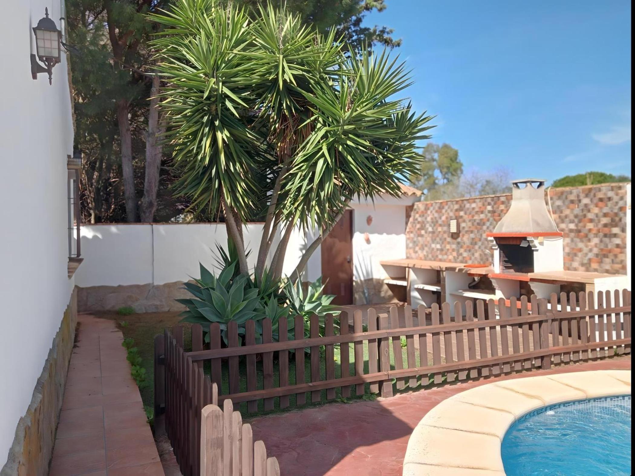 Encantador chalet con piscina privada