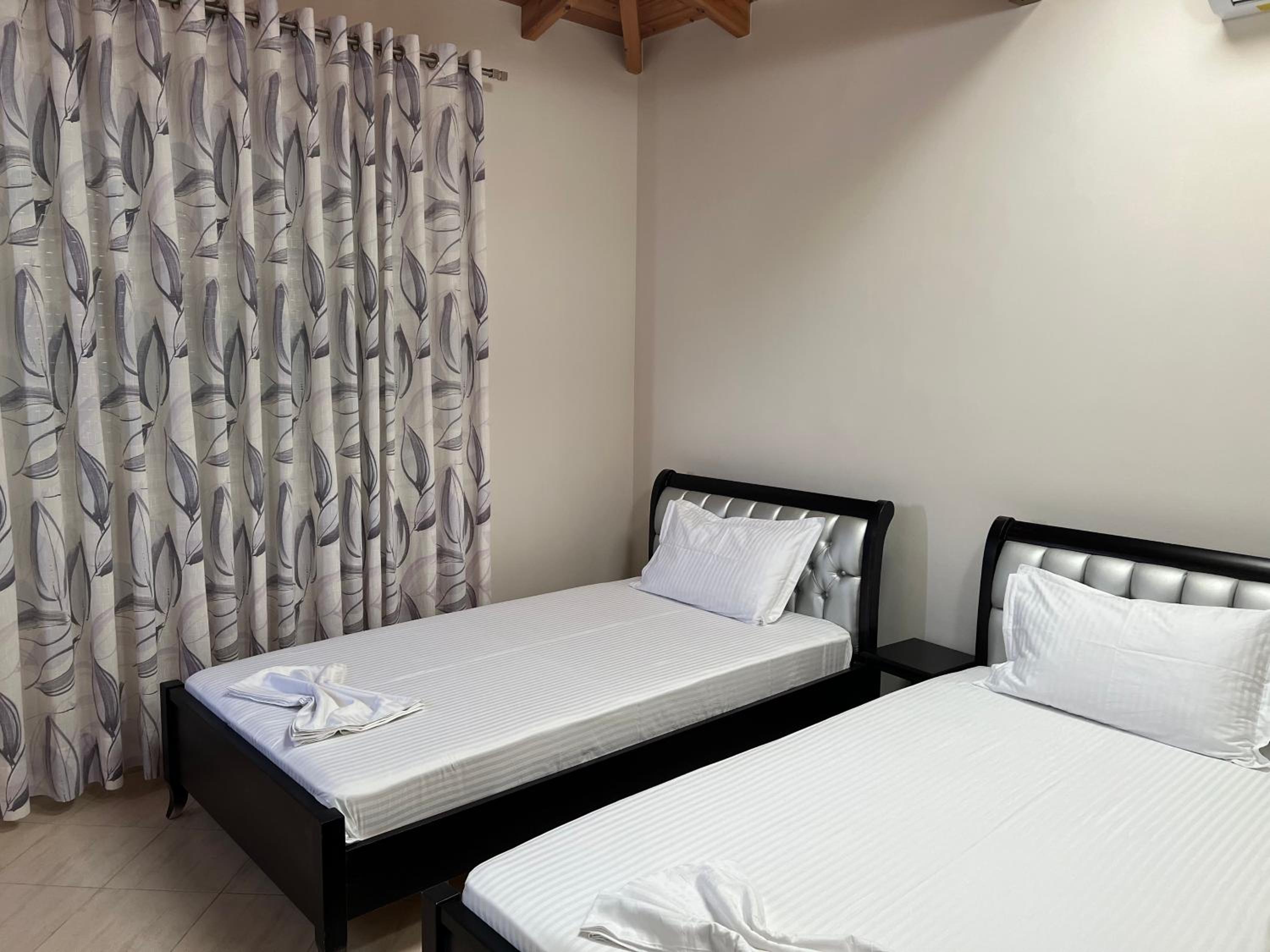 Amazing familiar apartments and rooms