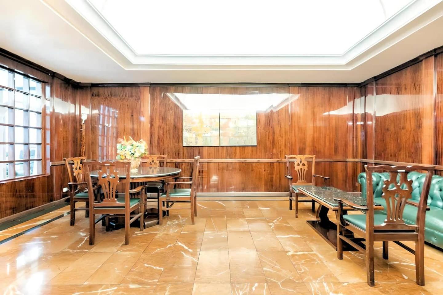 Fontana Suites