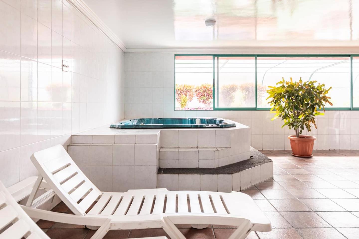 Fontana Suites