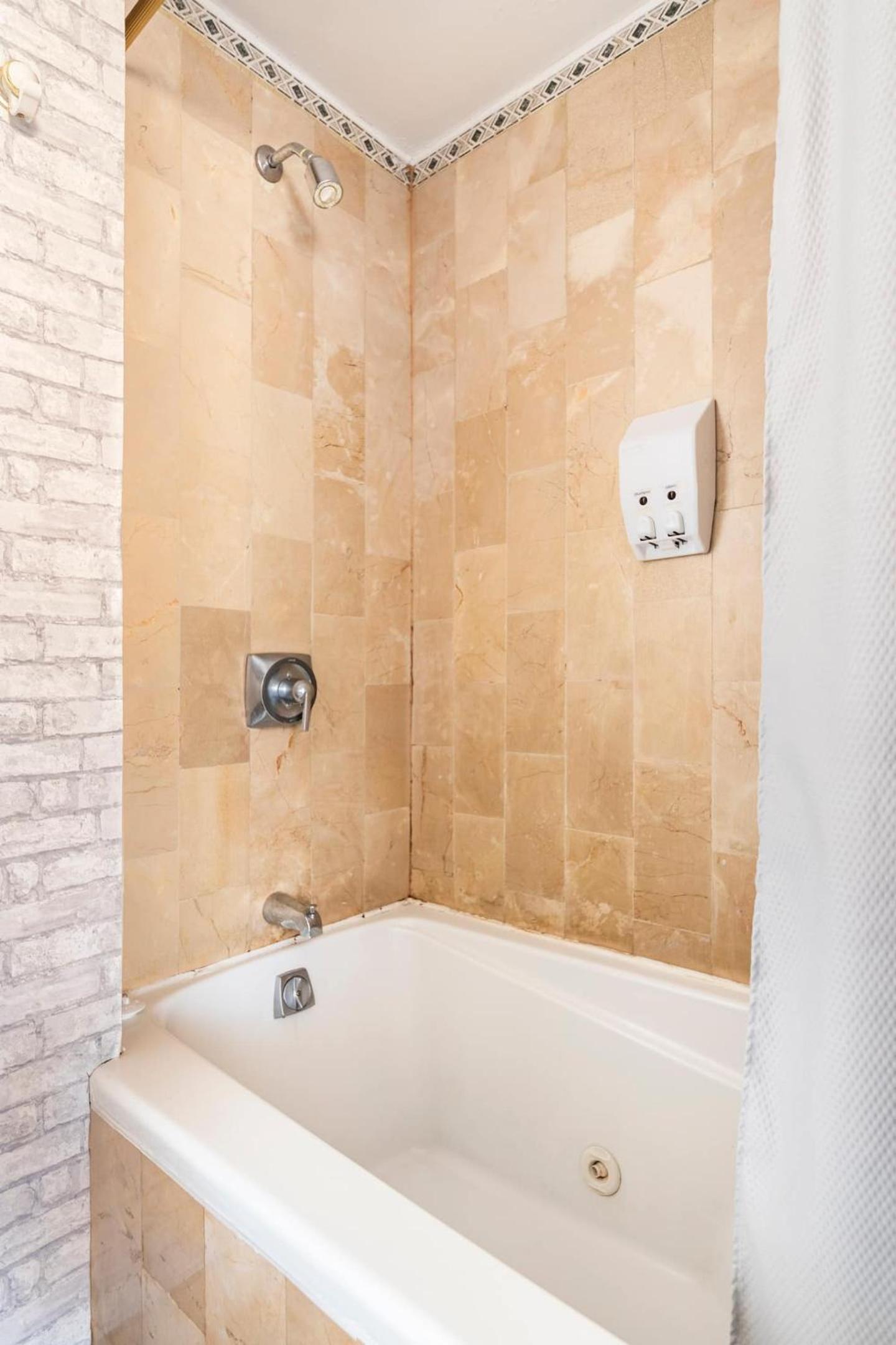 Fontana Suites