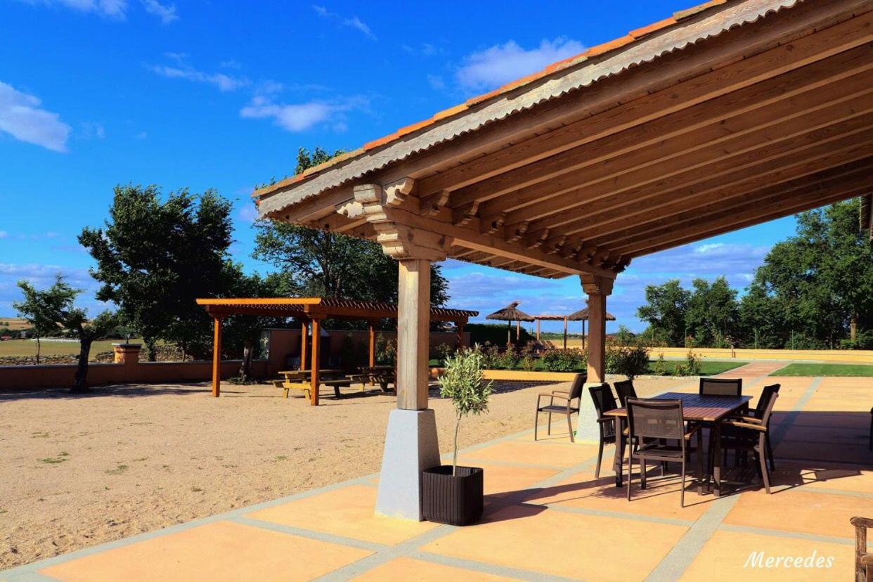 Casa Rural La Torrecilla con PISCINA PRIVADA