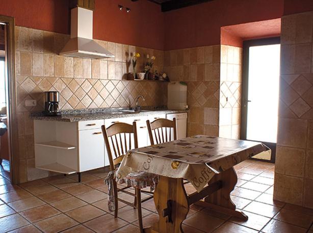 Casa Rural La Torrecilla con PISCINA PRIVADA