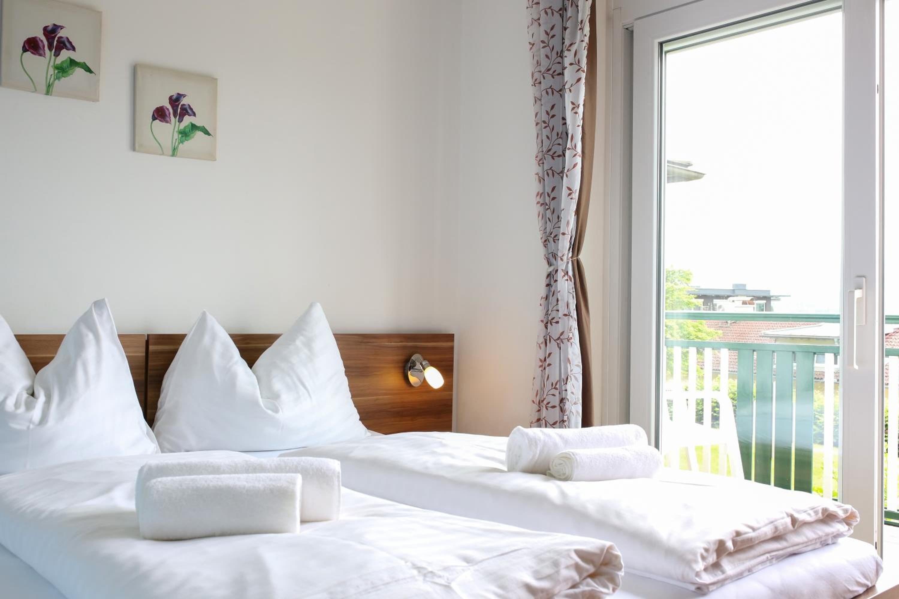 Self-Check In Apartmenthotel Seeglück
