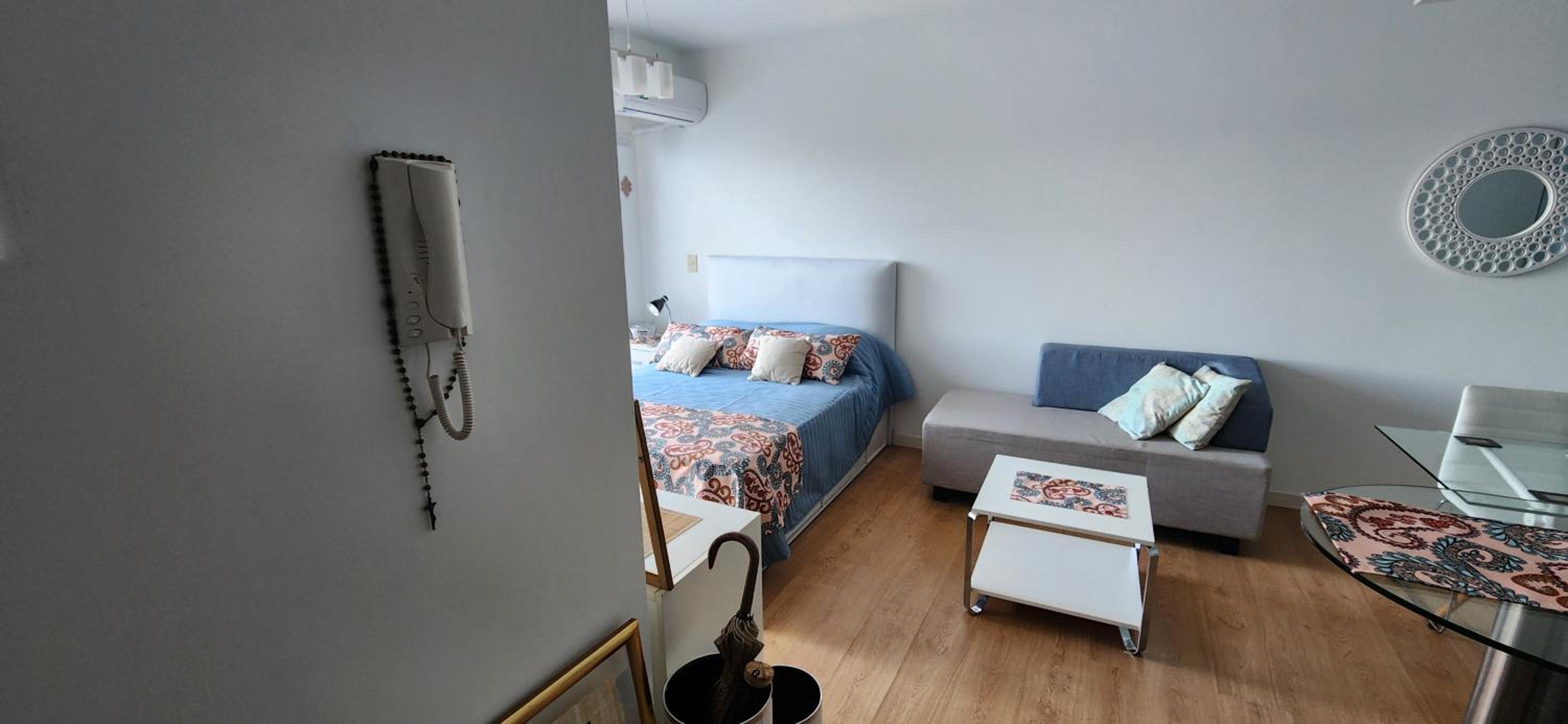 Encantador Estudio en Nunez con Balcón Luminoso