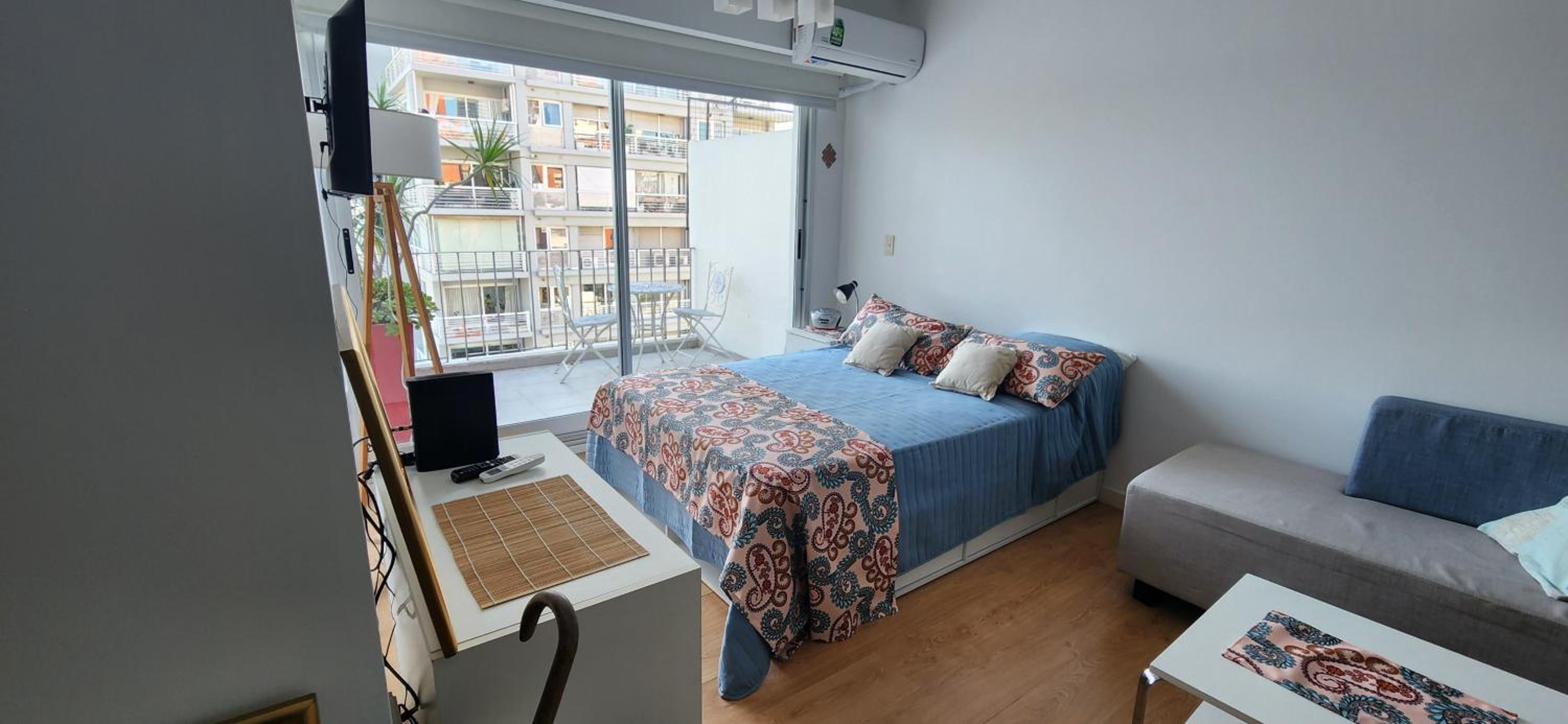 Encantador Estudio en Nunez con Balcón Luminoso