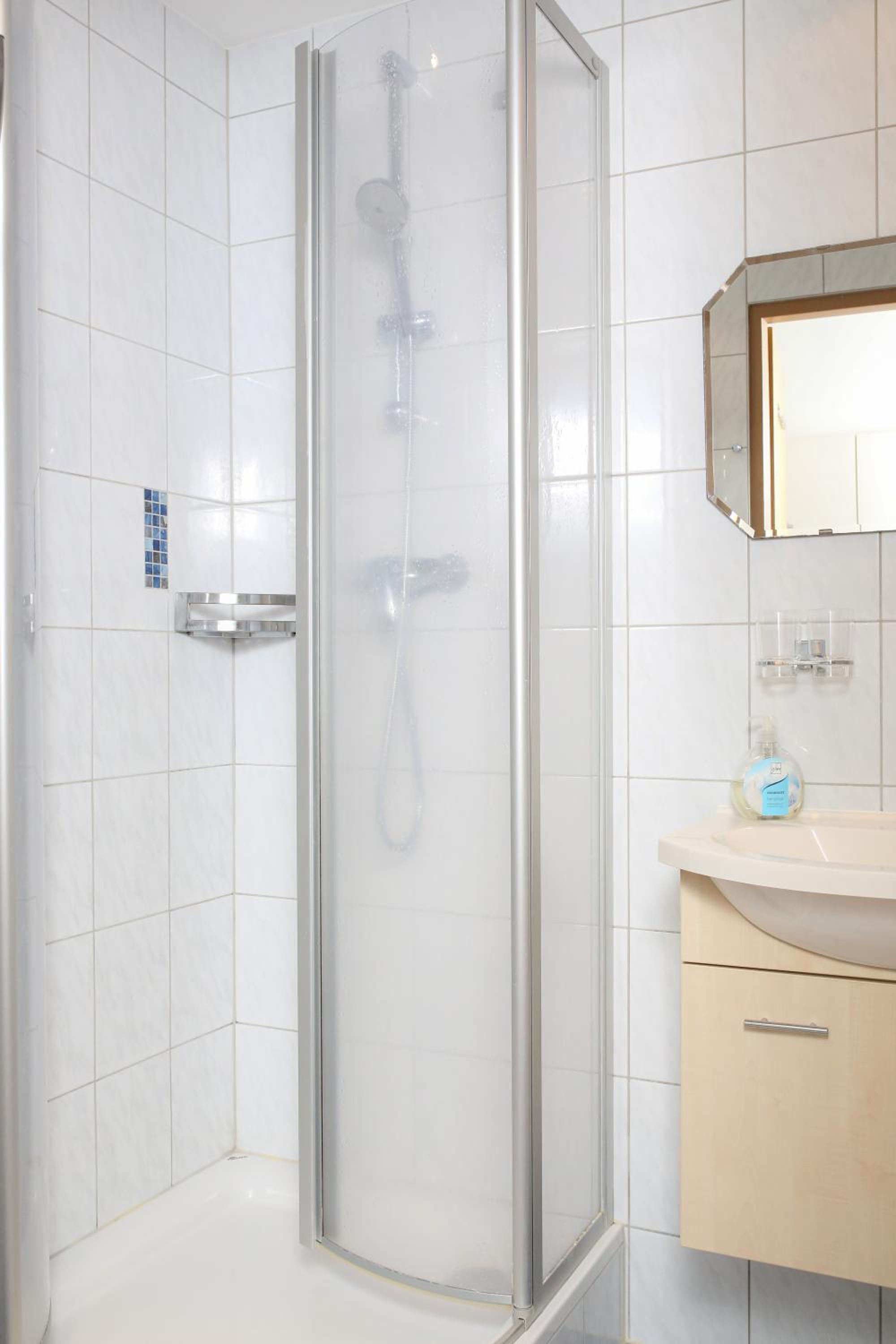 Self-Check In Apartmenthotel Seeglück