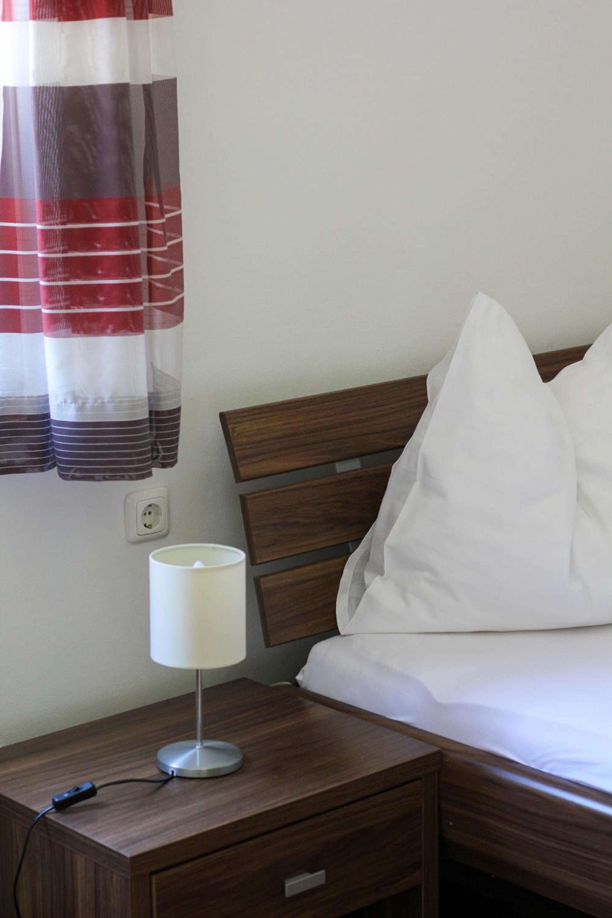 Self-Check In Apartmenthotel Seeglück