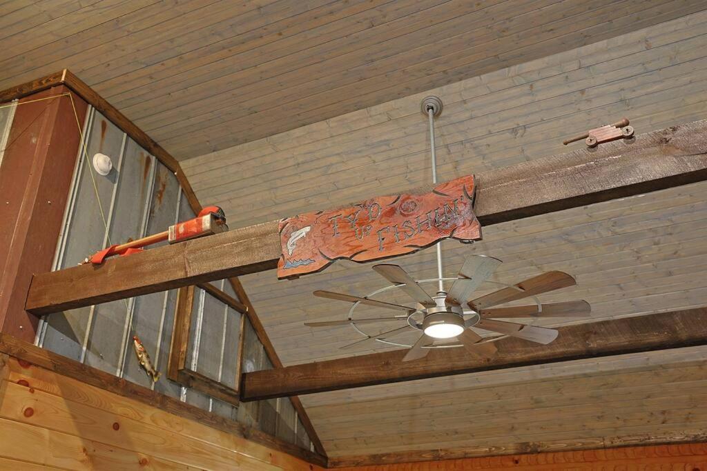 Rustic Modern Cabin with Hot Tub near rafting and Great Smokey Mountains view 2