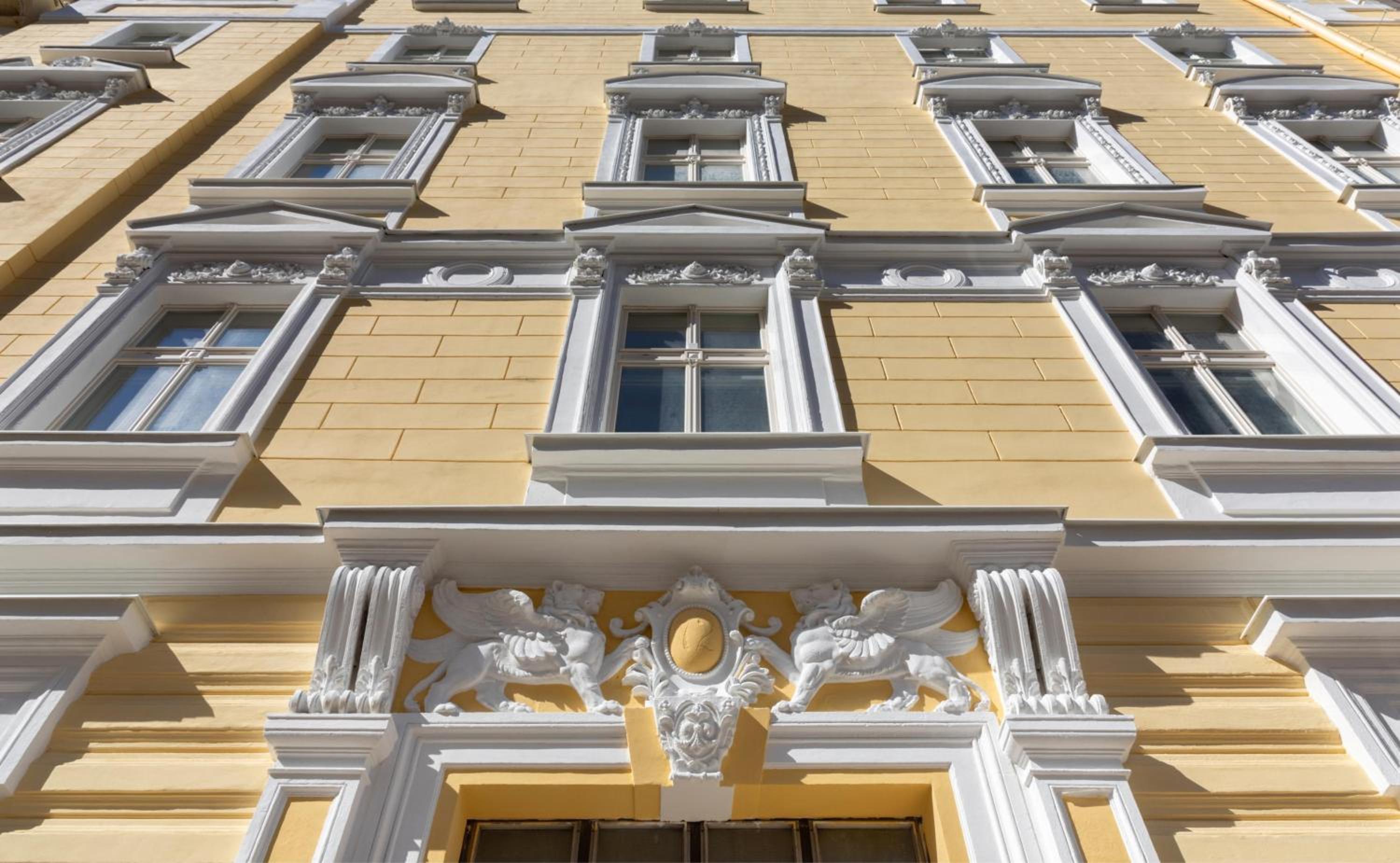 Charming Apartment by Wenceslas square and National Museum with AC