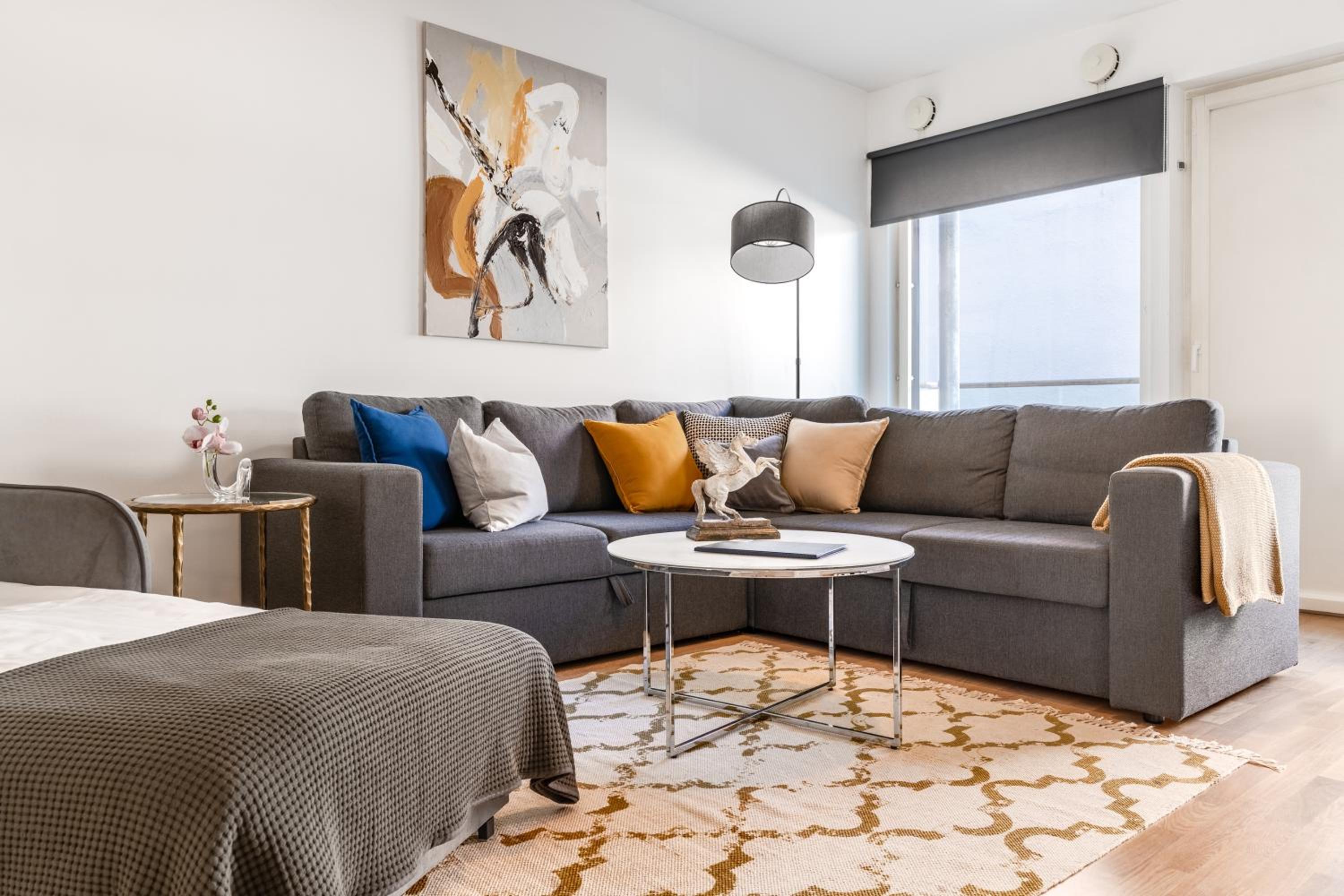 City center apartment with free parking and sauna