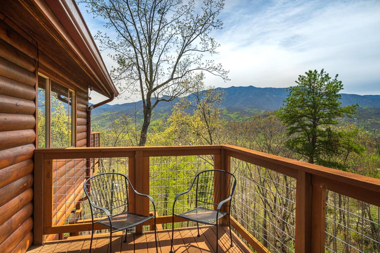 Black Bear Lookout By Stony Brook Cabins